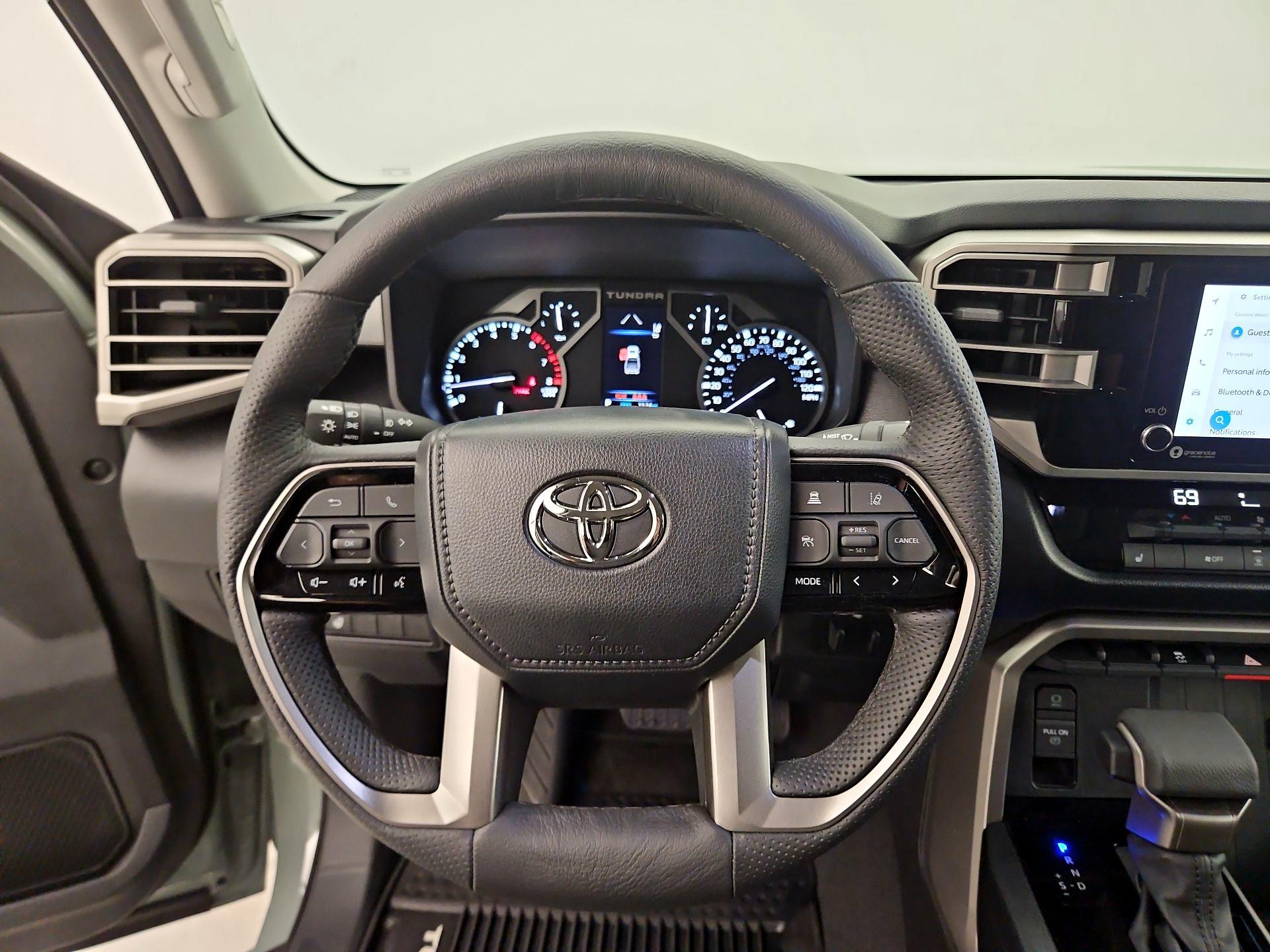 Thumbnail: 2024 Toyota Tundra - 10