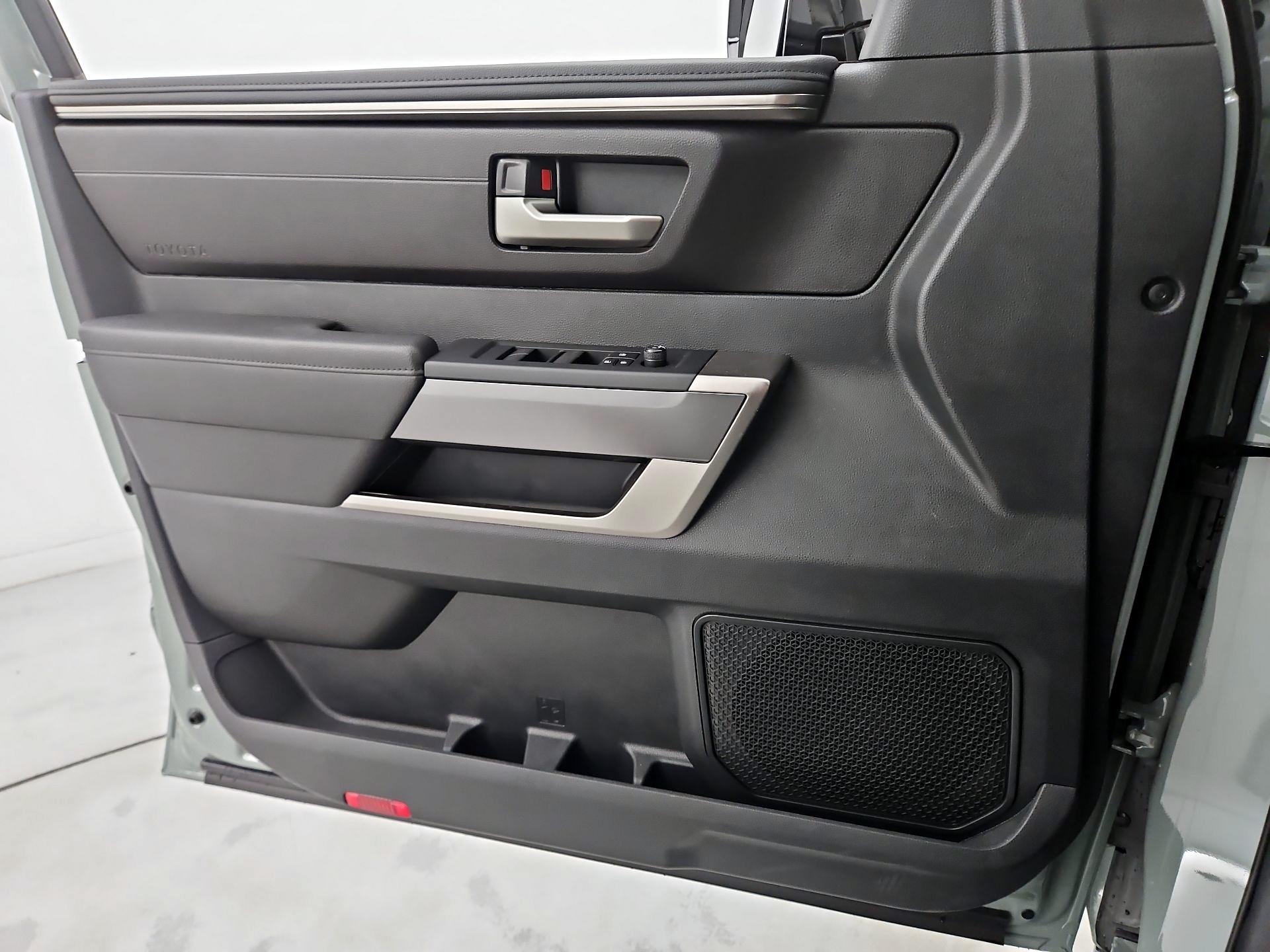Thumbnail: 2024 Toyota Tundra - 12
