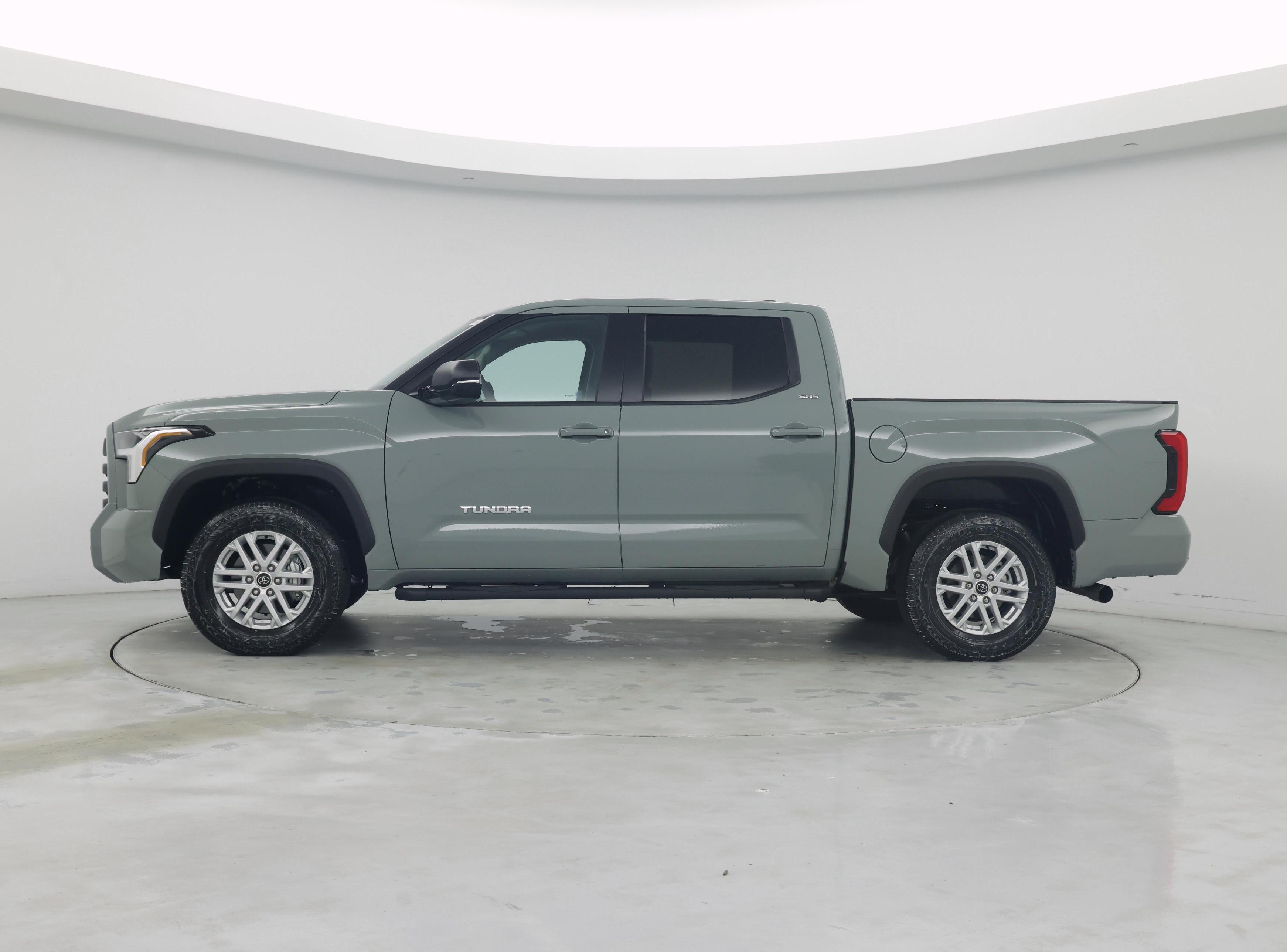 Thumbnail: 2024 Toyota Tundra - 3