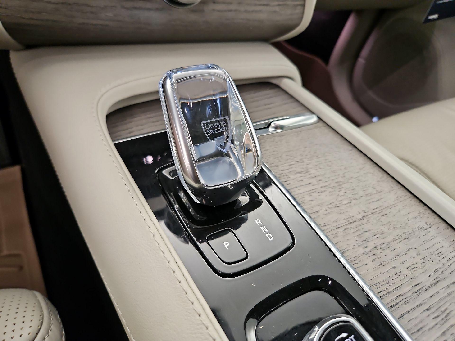 Thumbnail: 2021 Volvo XC90 - 18