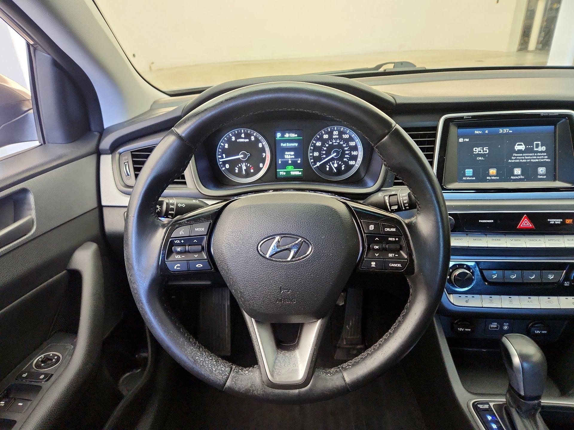 Thumbnail: 2018 Hyundai Sonata - 10