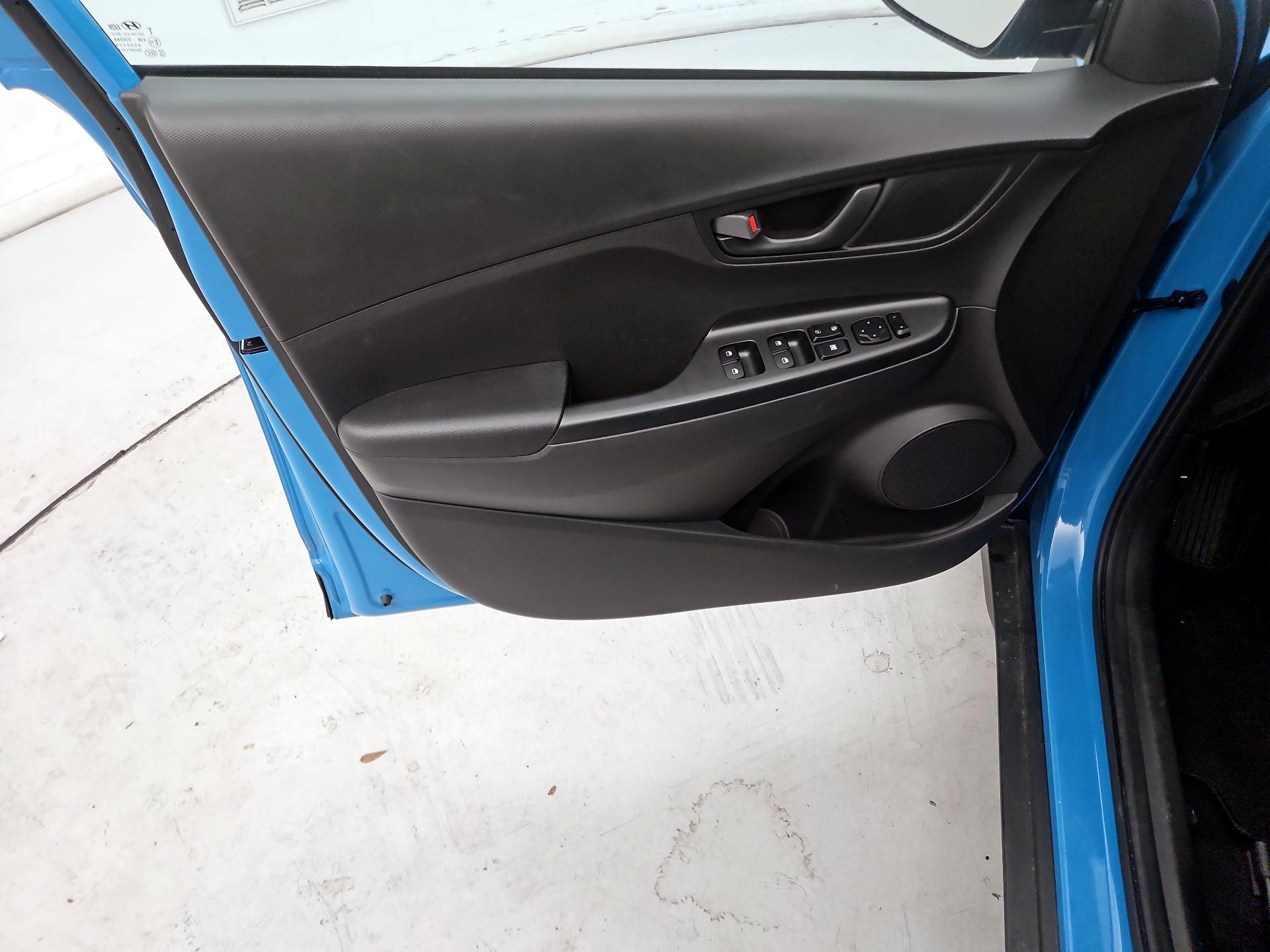 Thumbnail: 2022 Hyundai Kona - 12