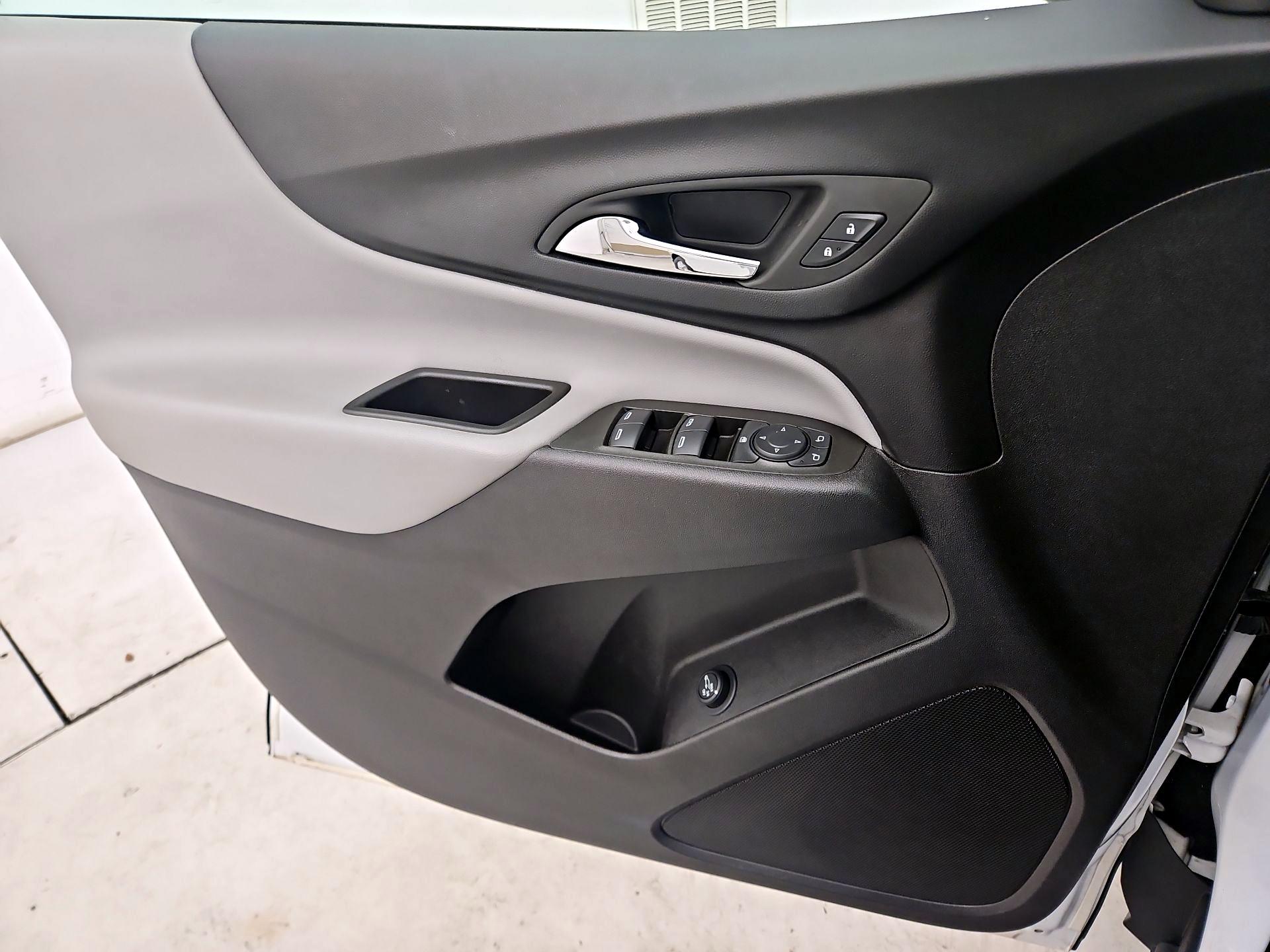 Thumbnail: 2023 Chevrolet Equinox - 12