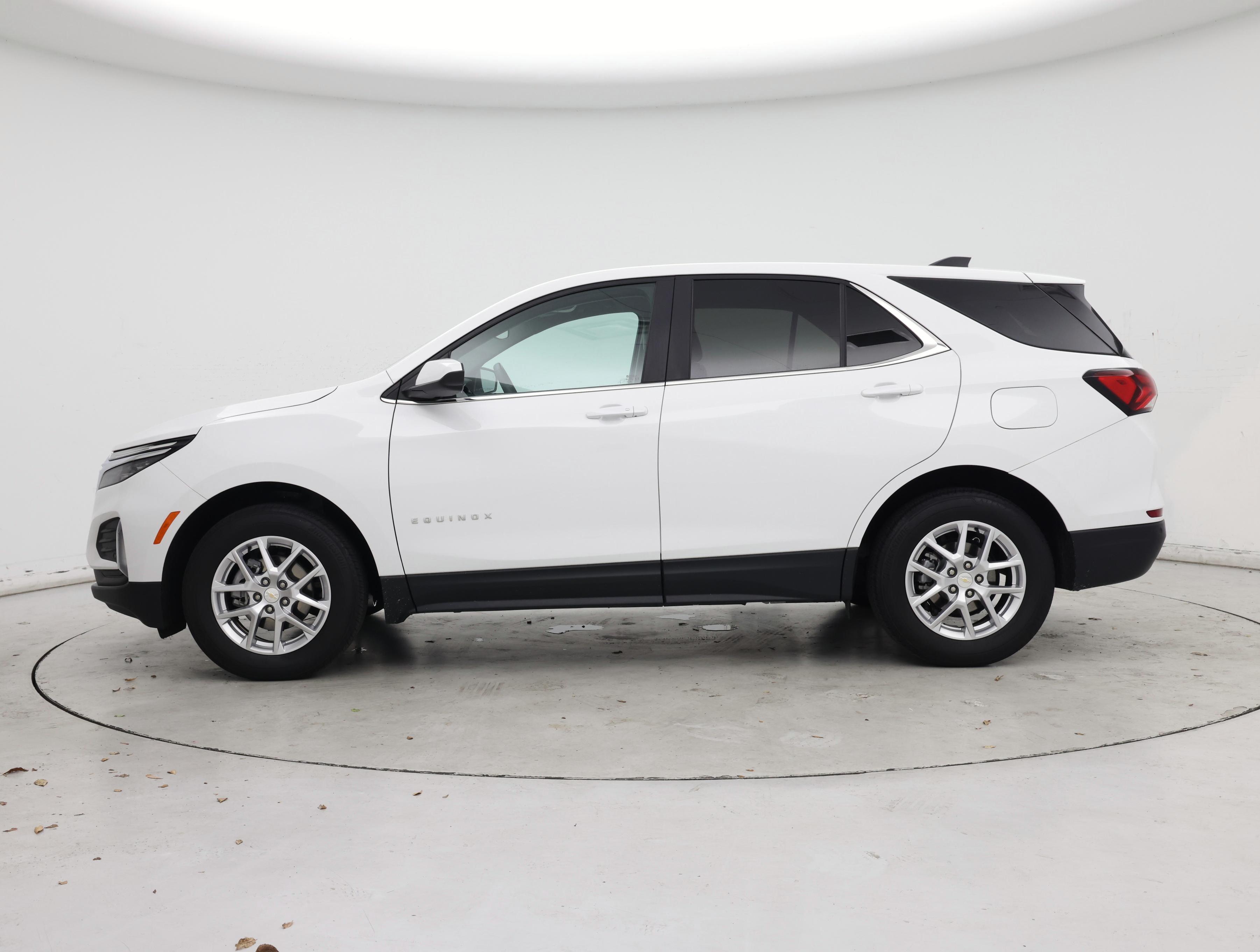 Thumbnail: 2023 Chevrolet Equinox - 3