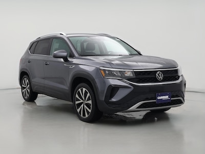 Gray 2023 Volkswagen Taos SE