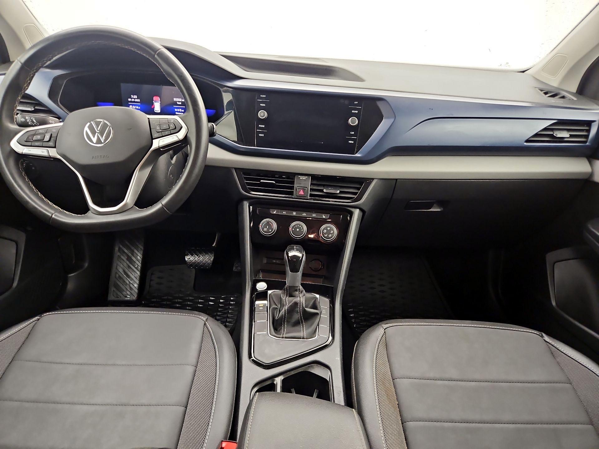 Thumbnail: 2023 Volkswagen Taos - 9
