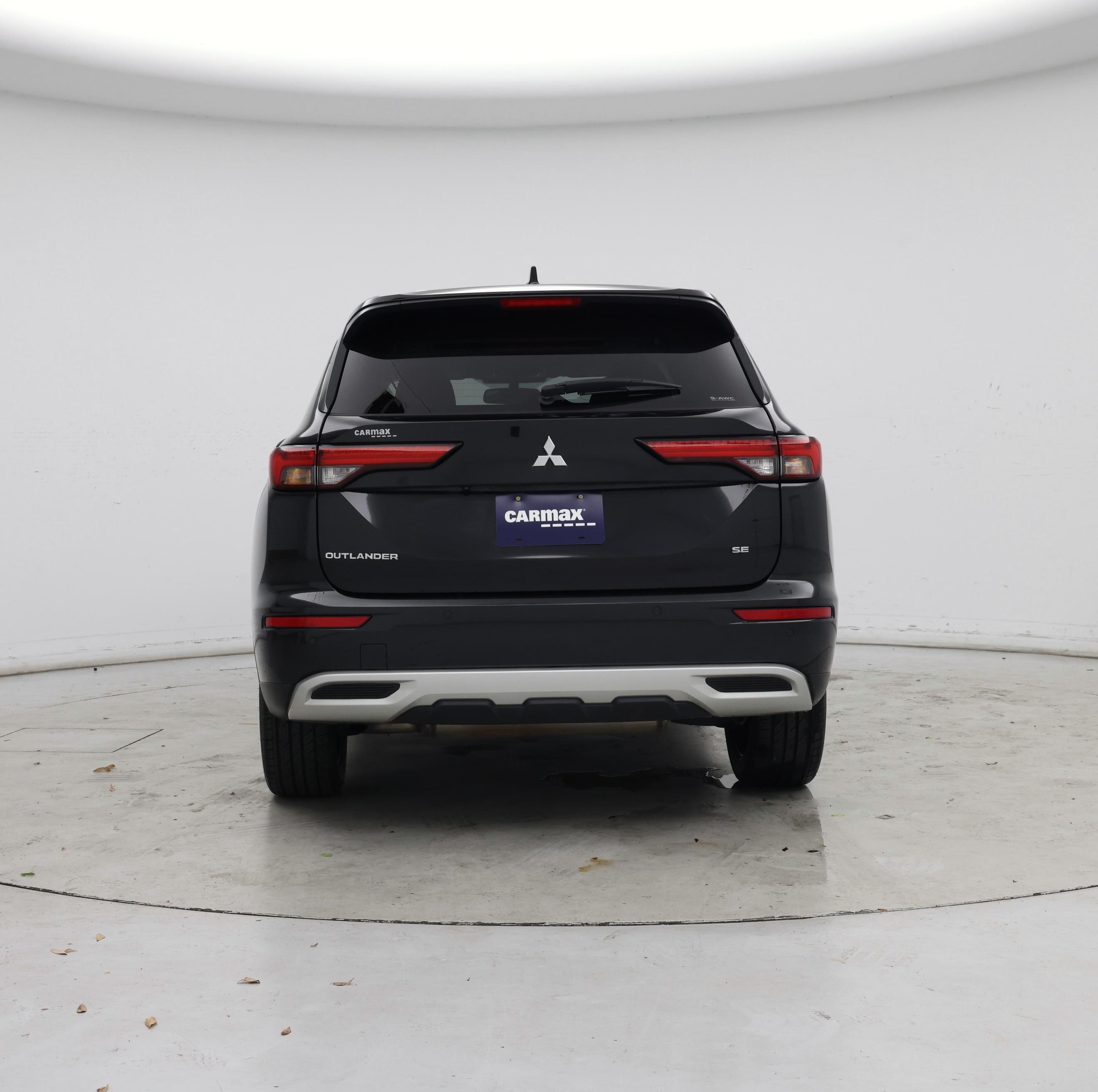 Thumbnail: 2023 Mitsubishi Outlander - 6
