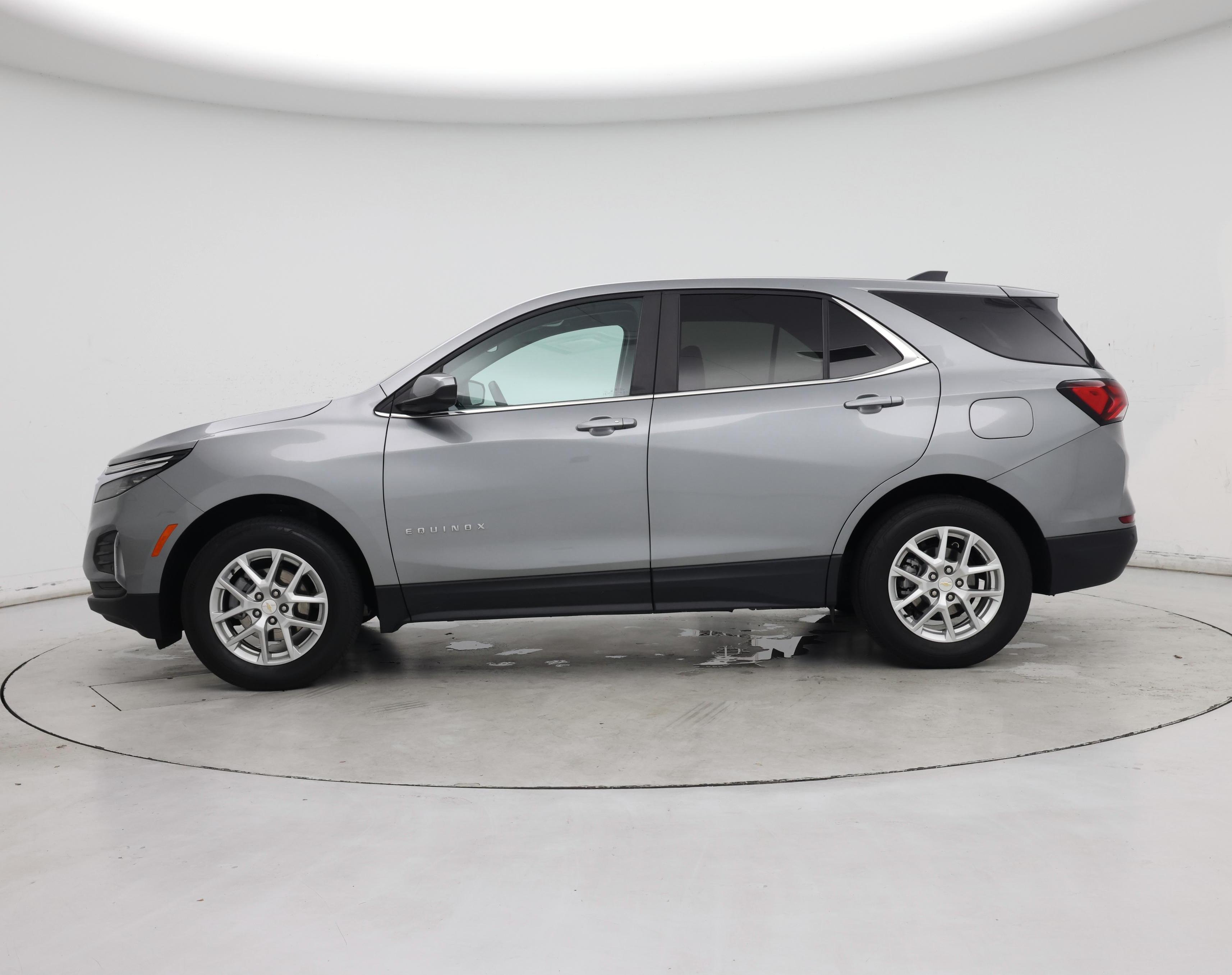 Thumbnail: 2023 Chevrolet Equinox - 3