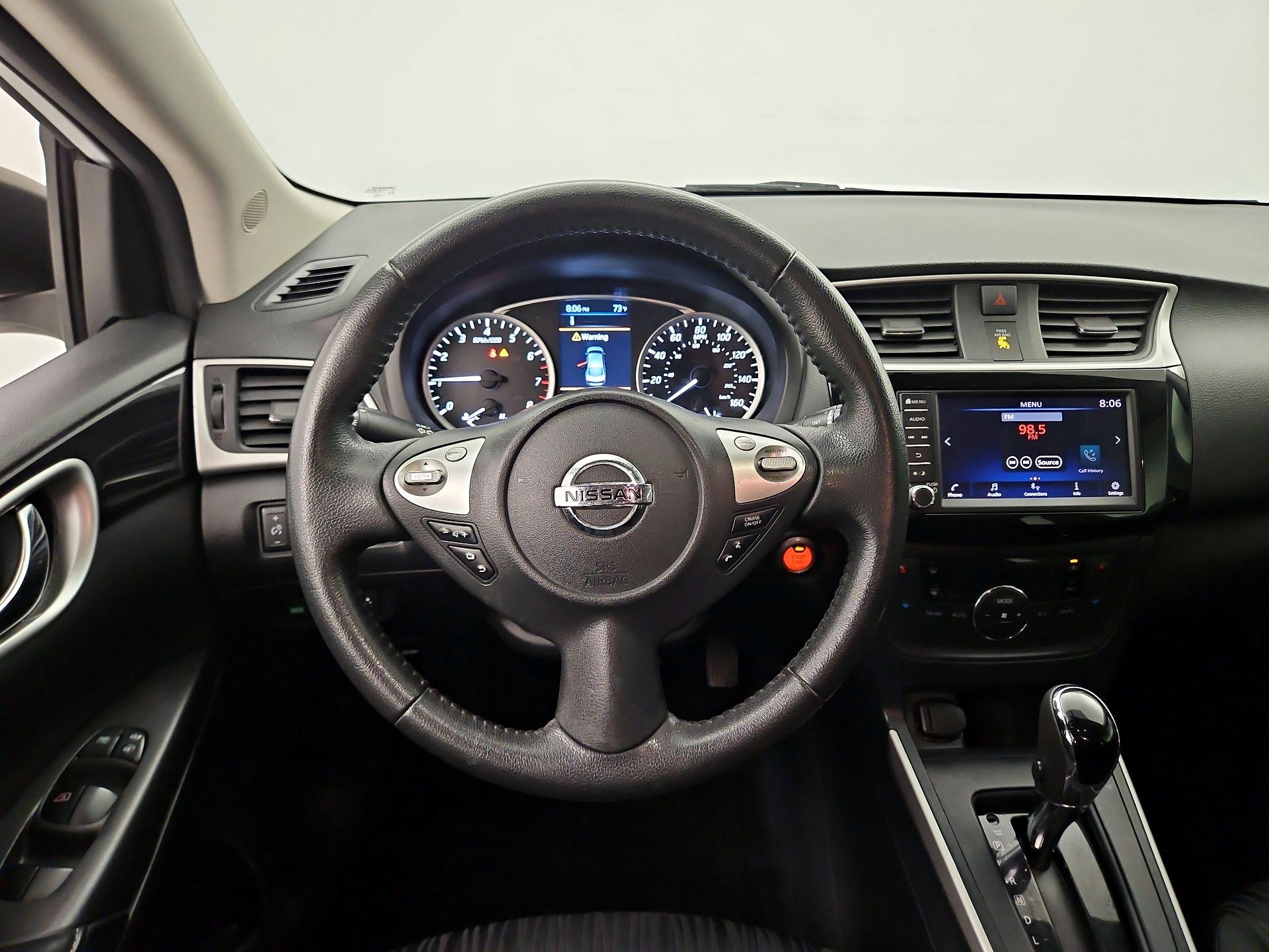 Thumbnail: 2019 Nissan Sentra - 10