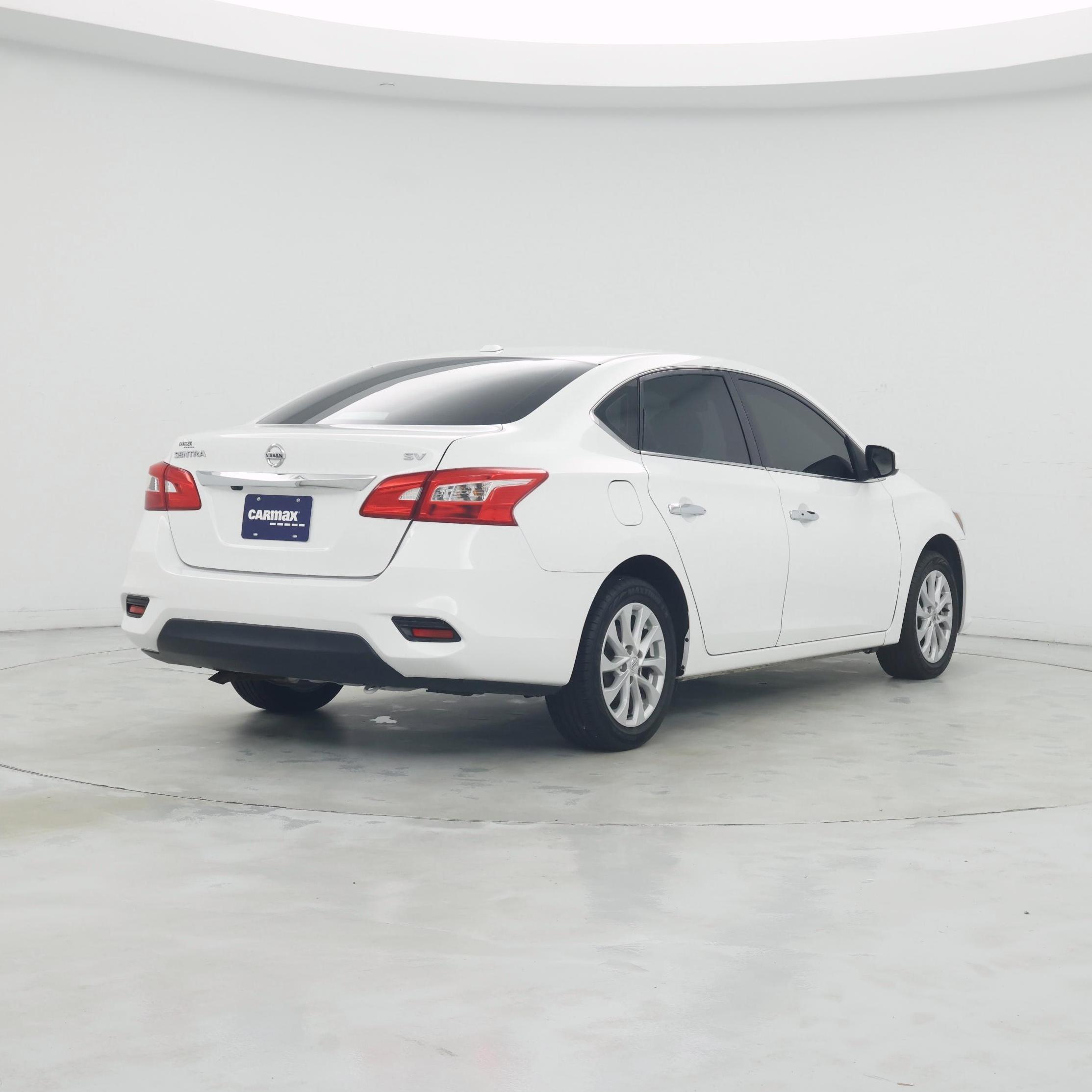 Thumbnail: 2019 Nissan Sentra - 8