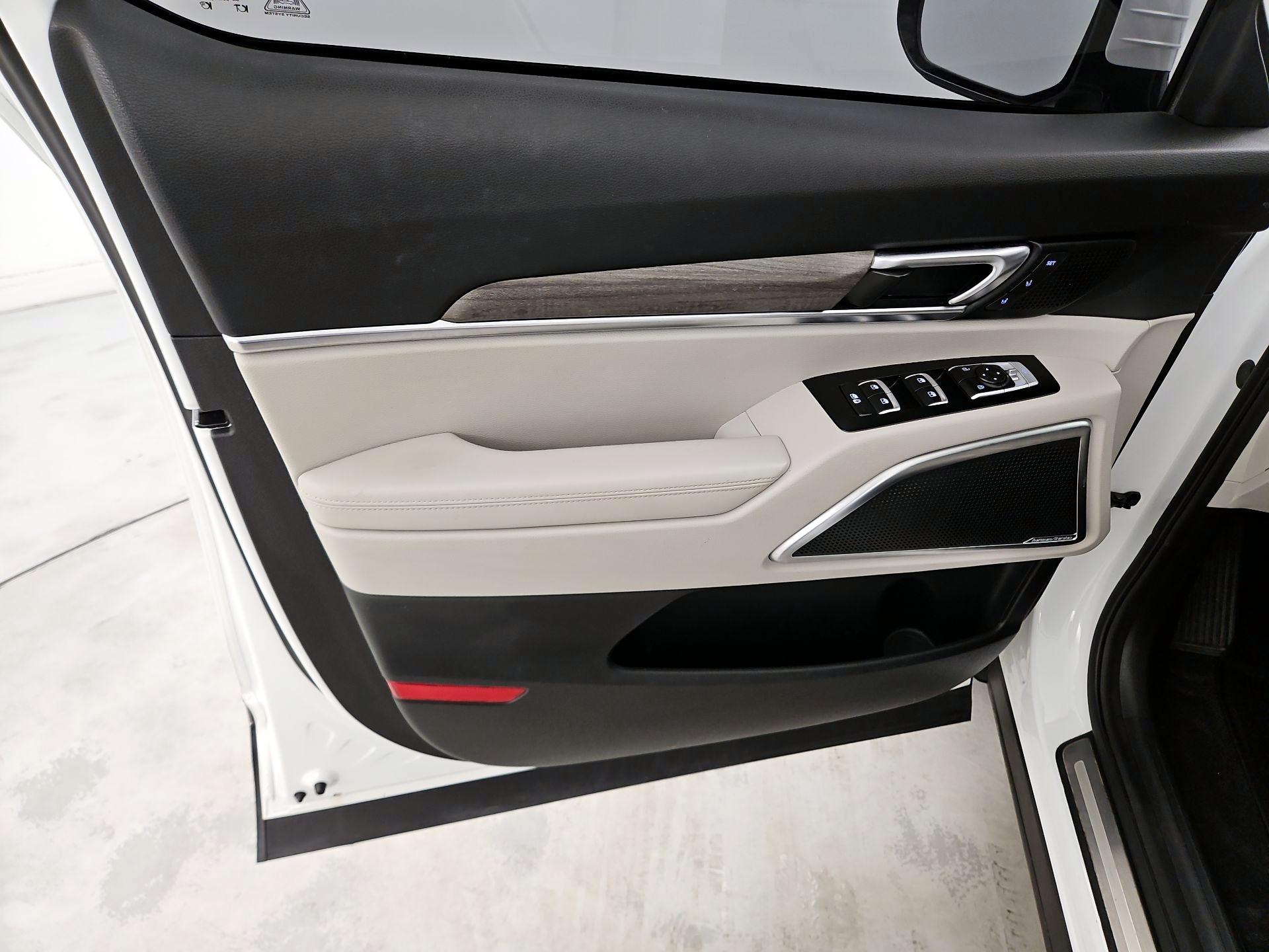 Thumbnail: 2020 Kia Telluride - 12