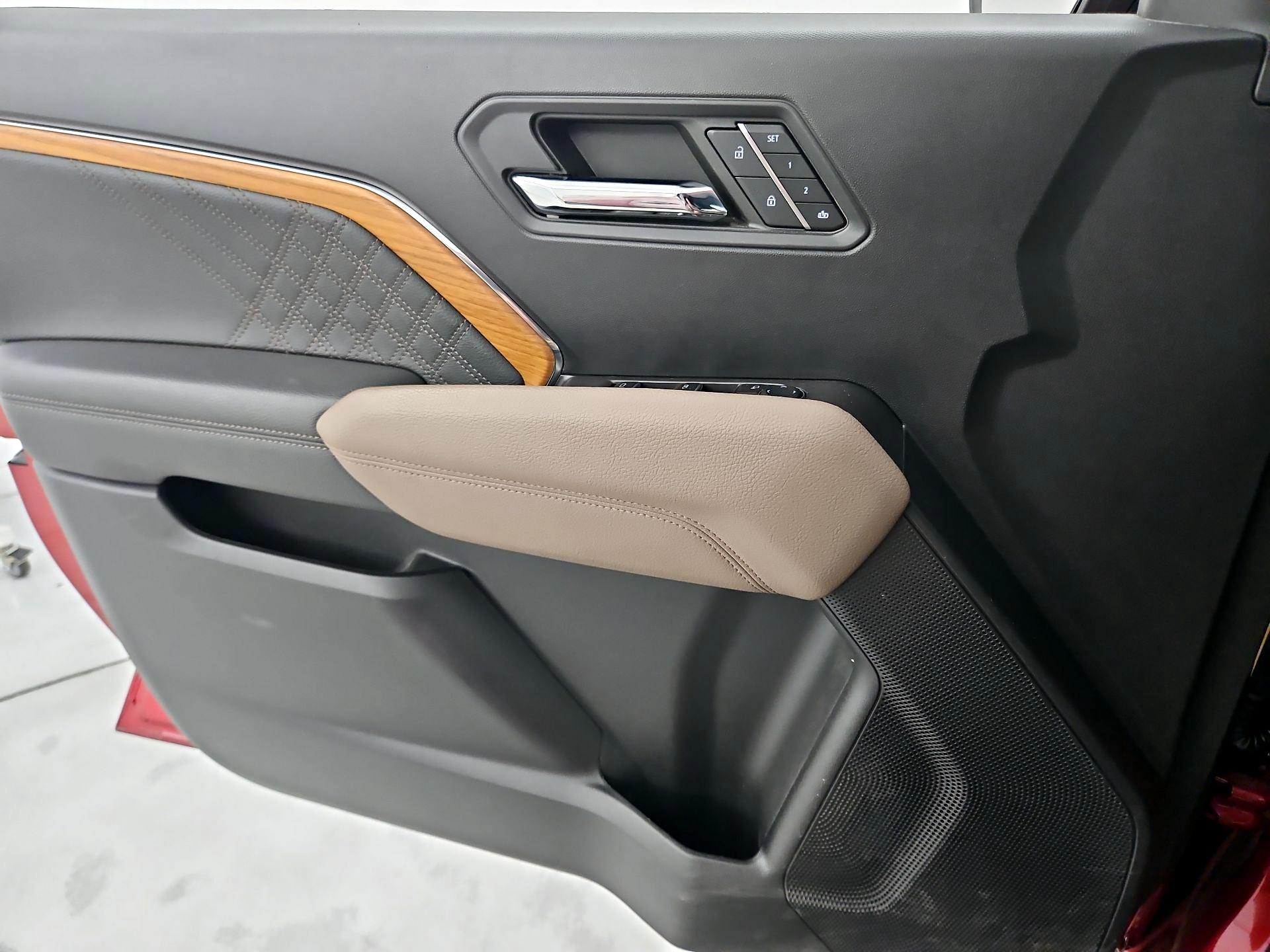 Thumbnail: 2023 GMC Canyon - 12