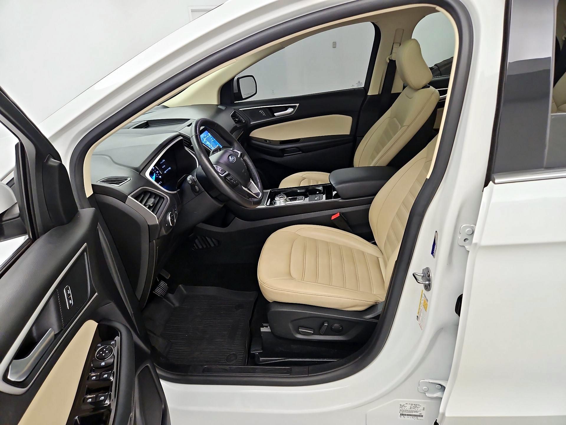 Thumbnail: 2020 Ford Edge - 11