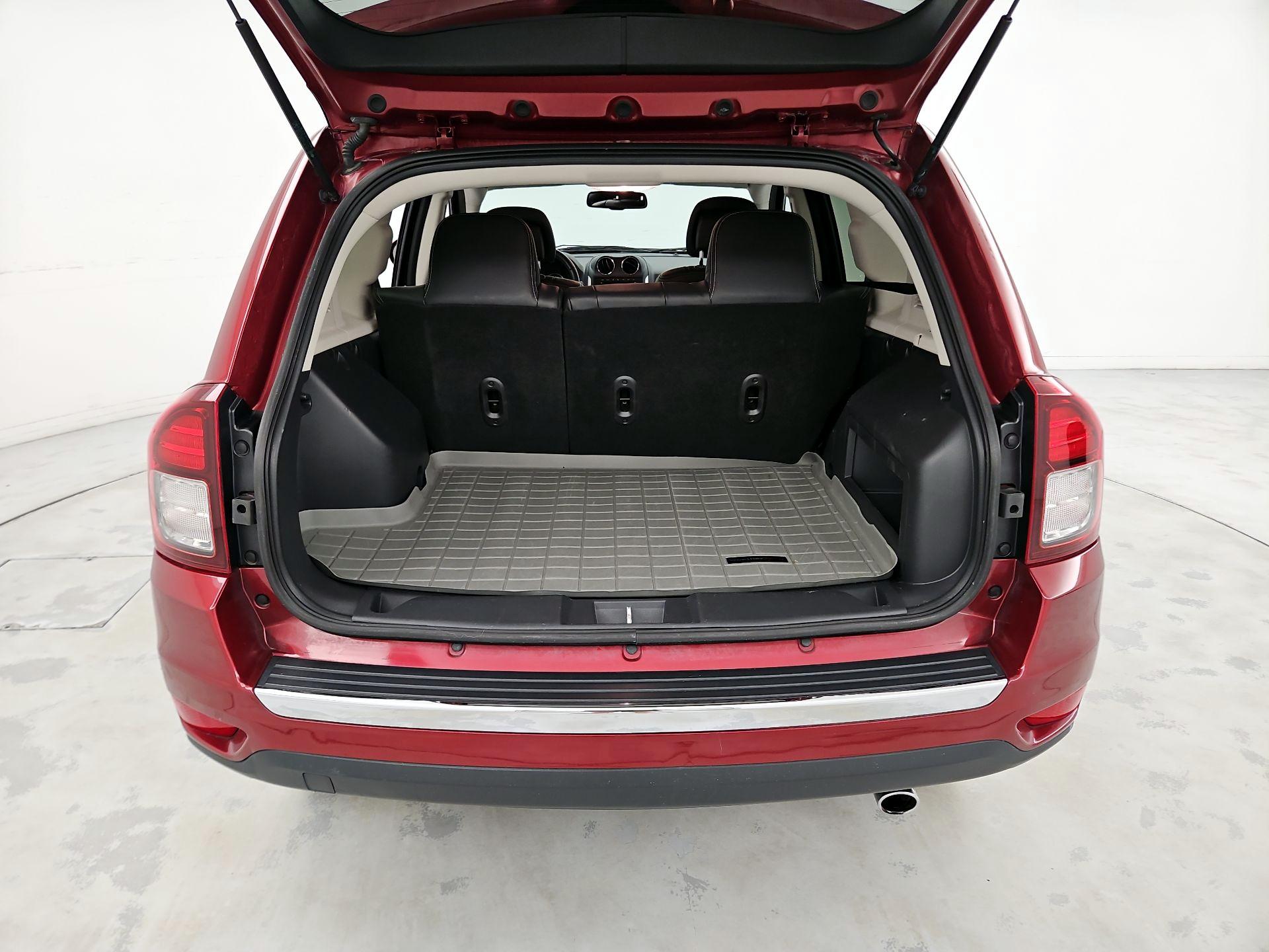 Thumbnail: 2016 Jeep Compass - 18