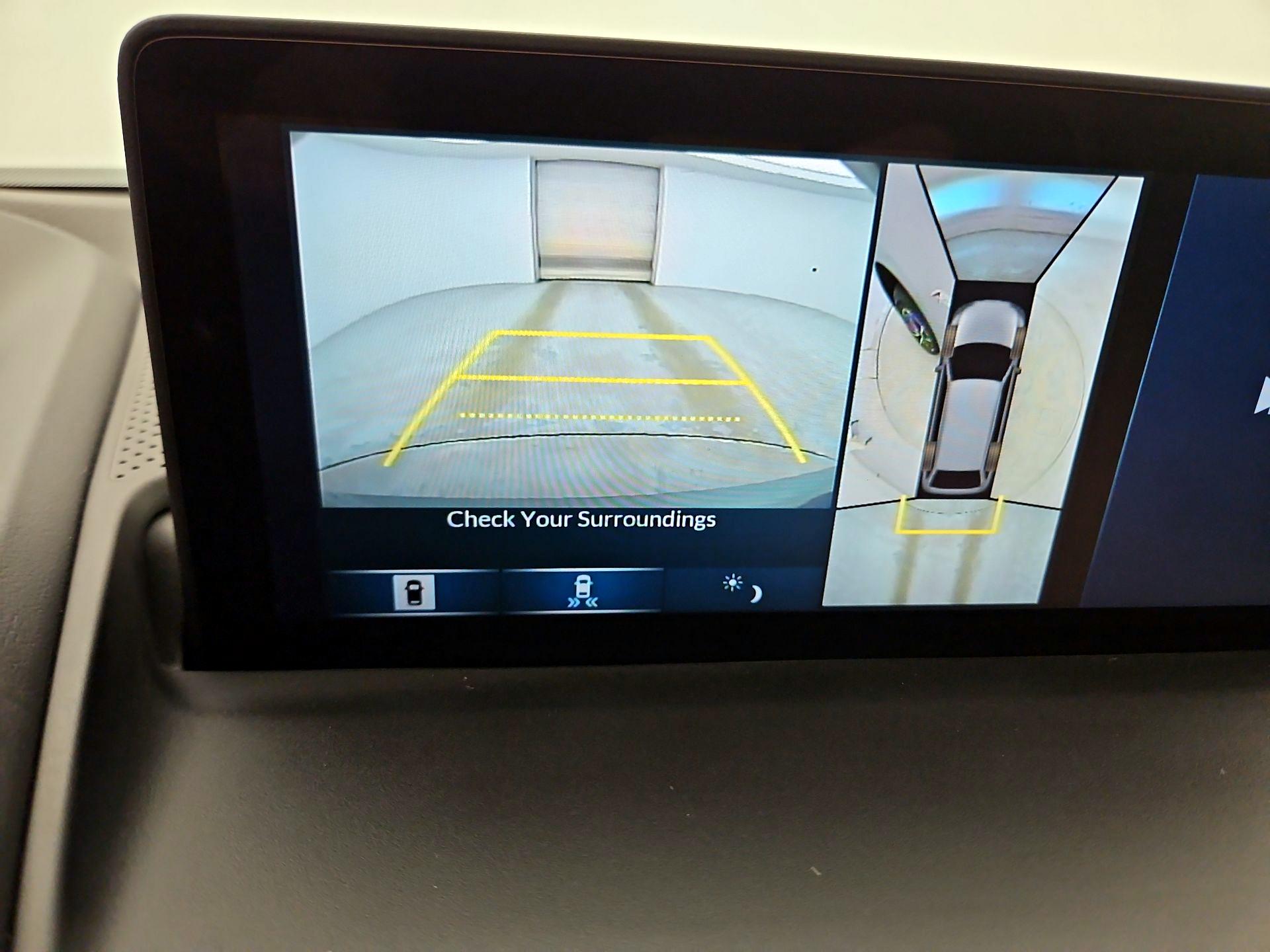 Thumbnail: 2025 Acura RDX - 15