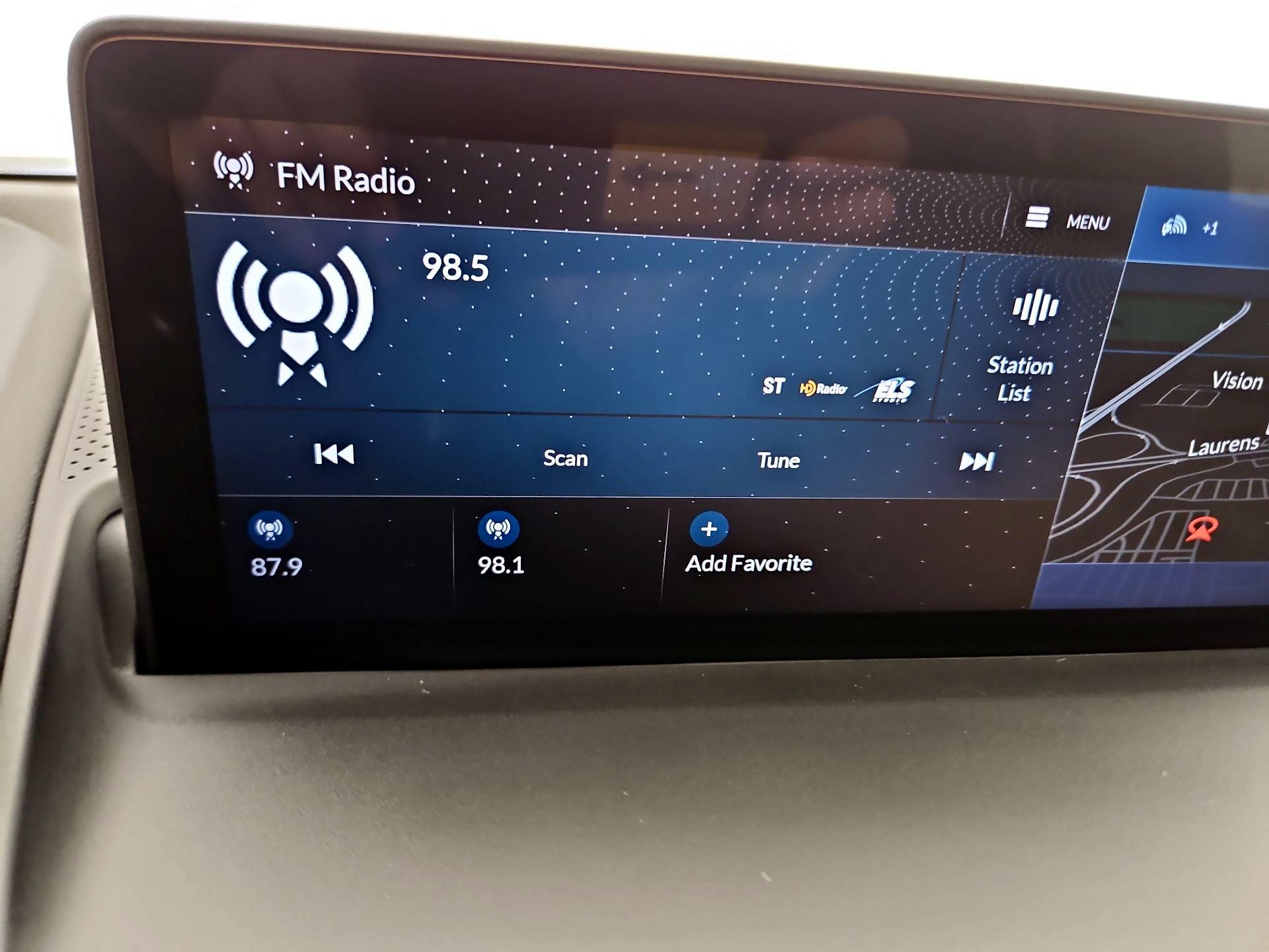 Thumbnail: 2025 Acura RDX - 16