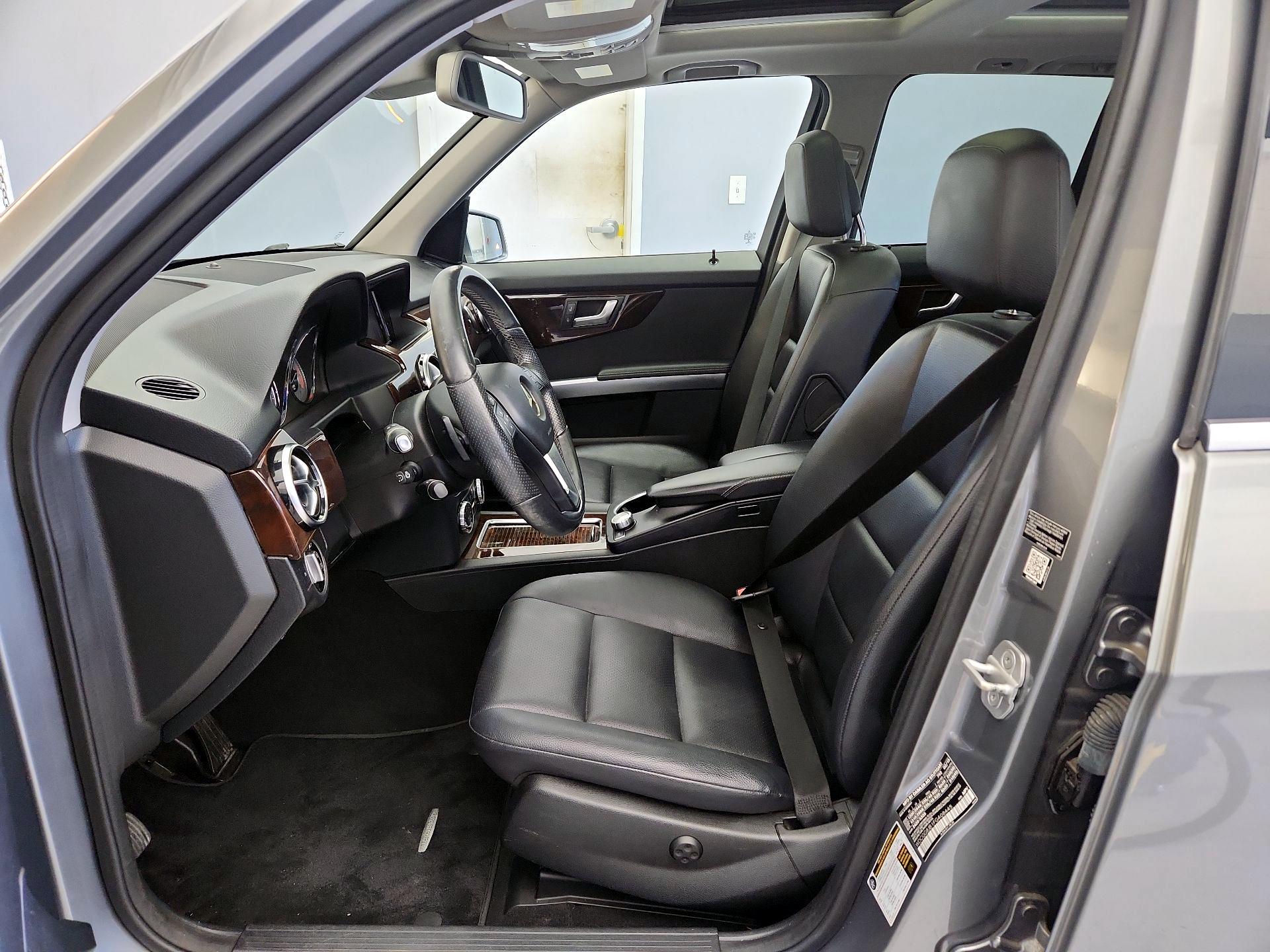 Thumbnail: 2015 Mercedes-Benz GLK - 11