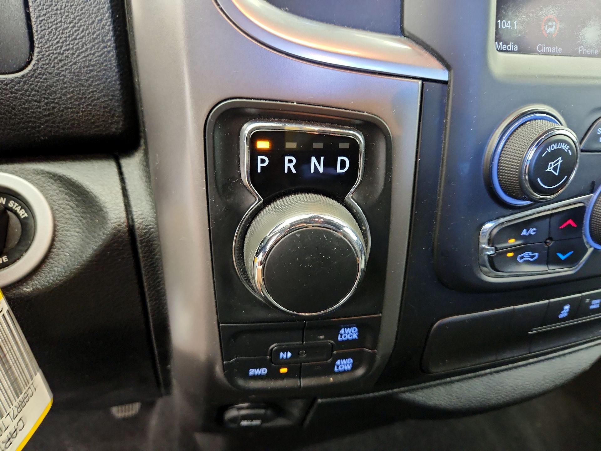 Thumbnail: 2021 RAM 1500 Classic - 17