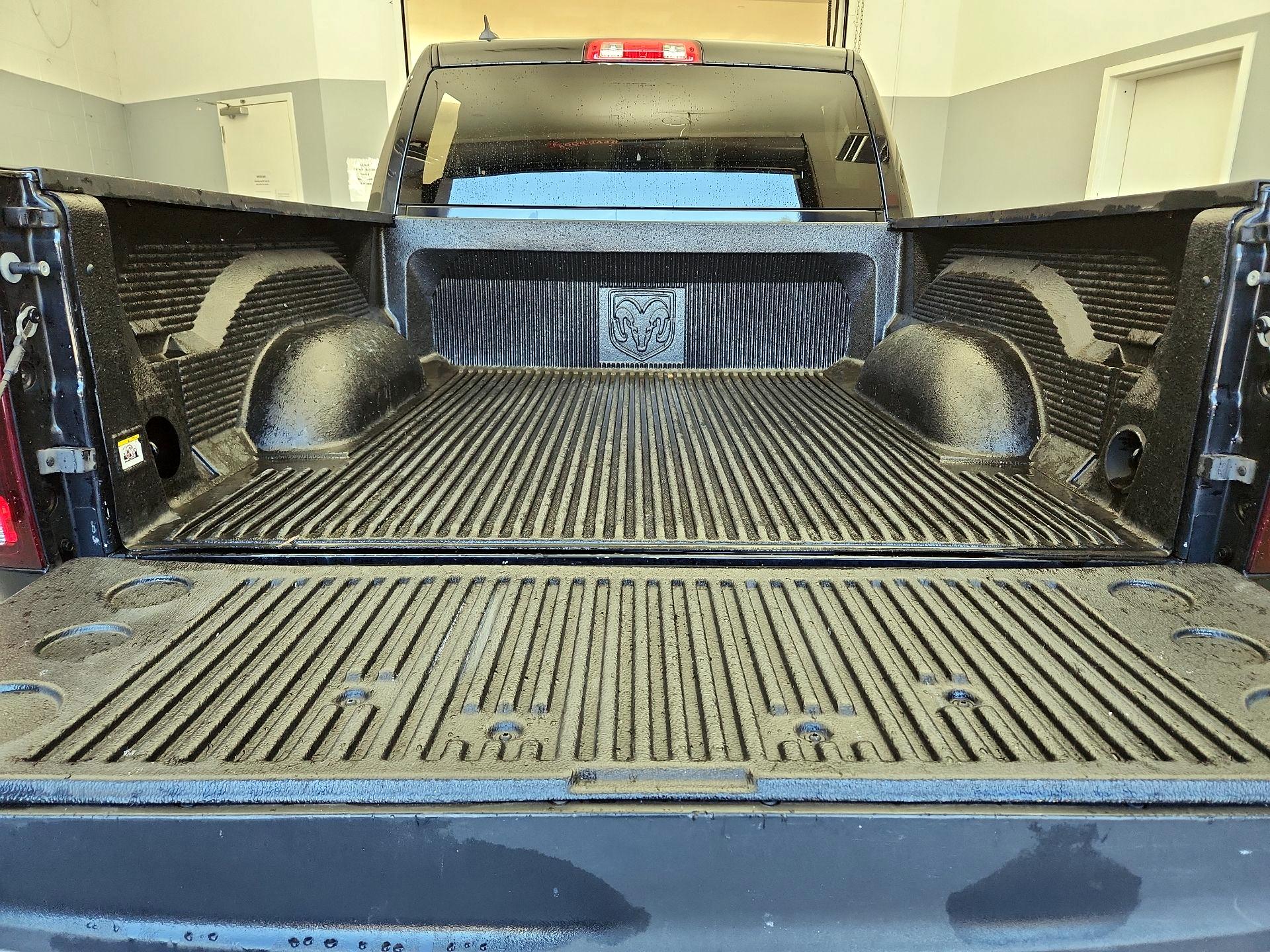 Thumbnail: 2021 RAM 1500 Classic - 20