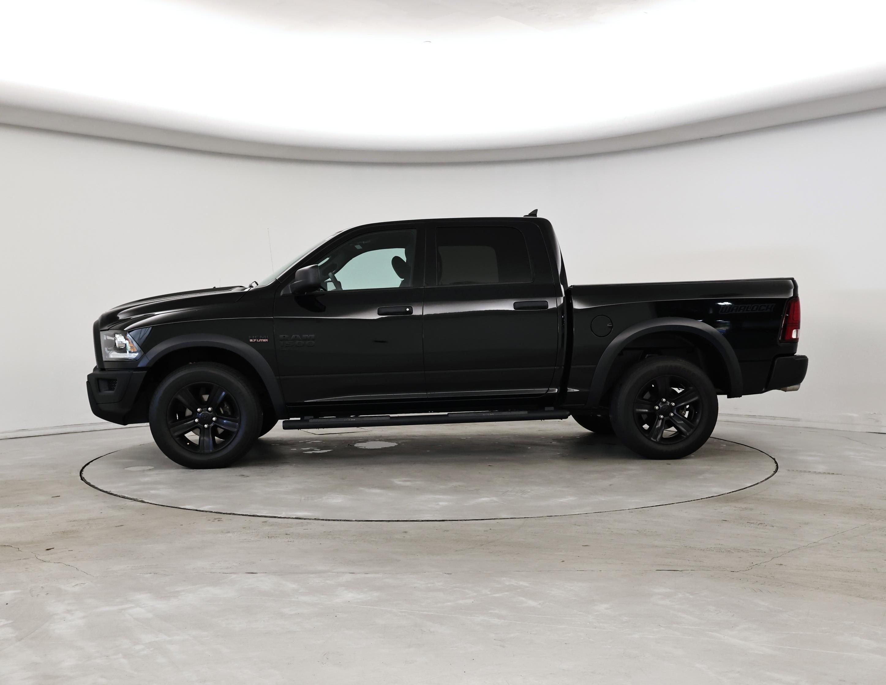 Thumbnail: 2021 RAM 1500 Classic - 3