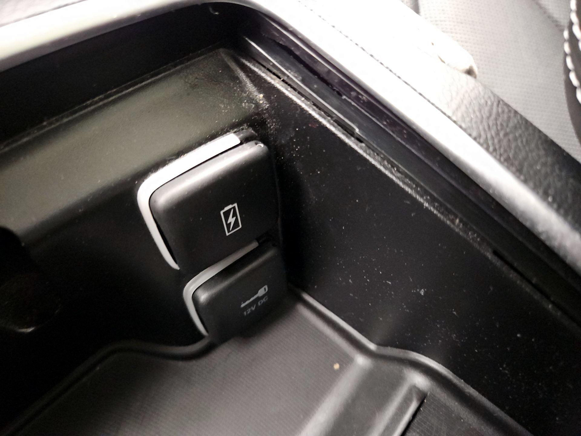 Thumbnail: 2023 Chrysler Pacifica - 19