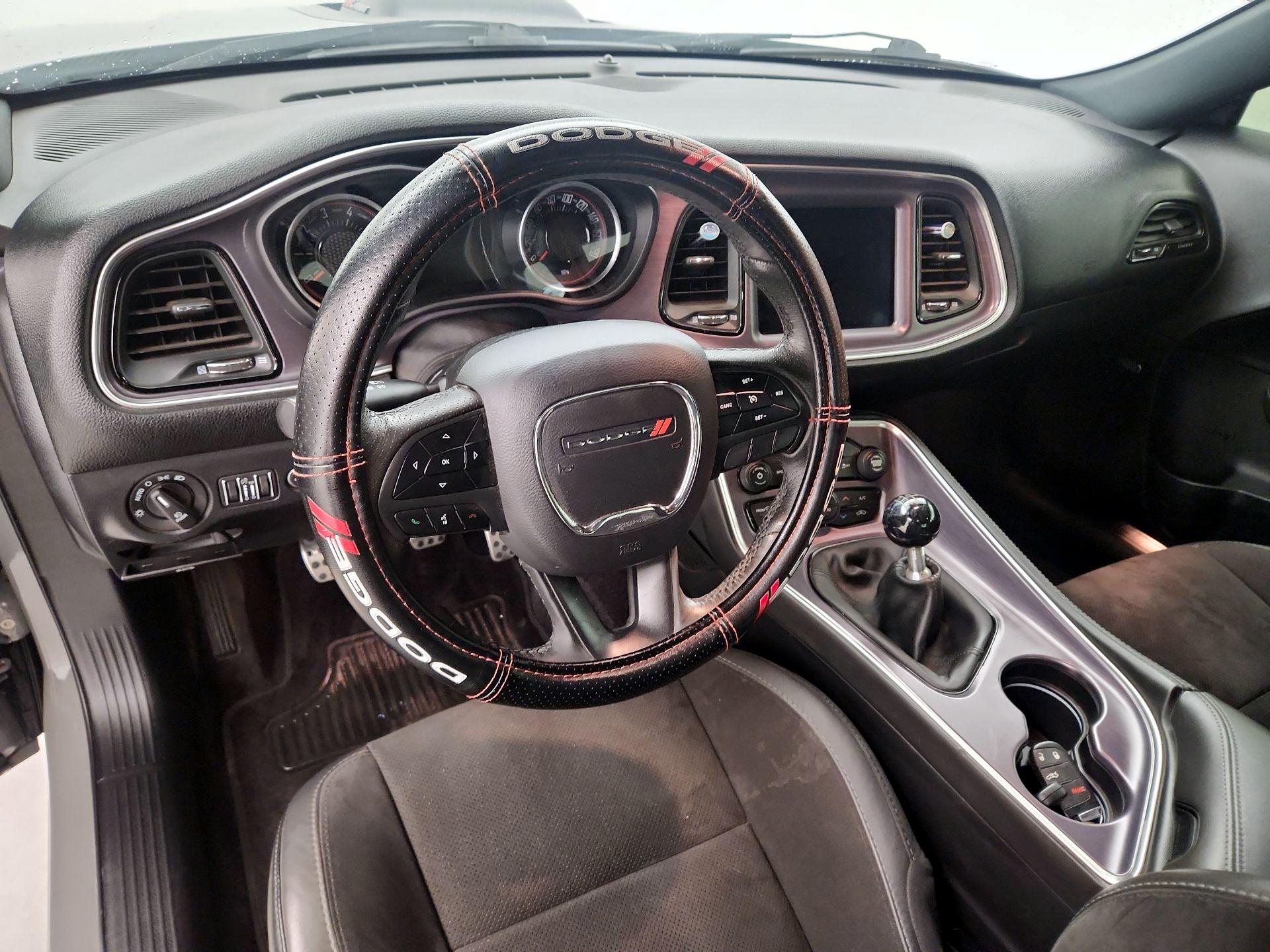 Thumbnail: 2017 Dodge Challenger - 9