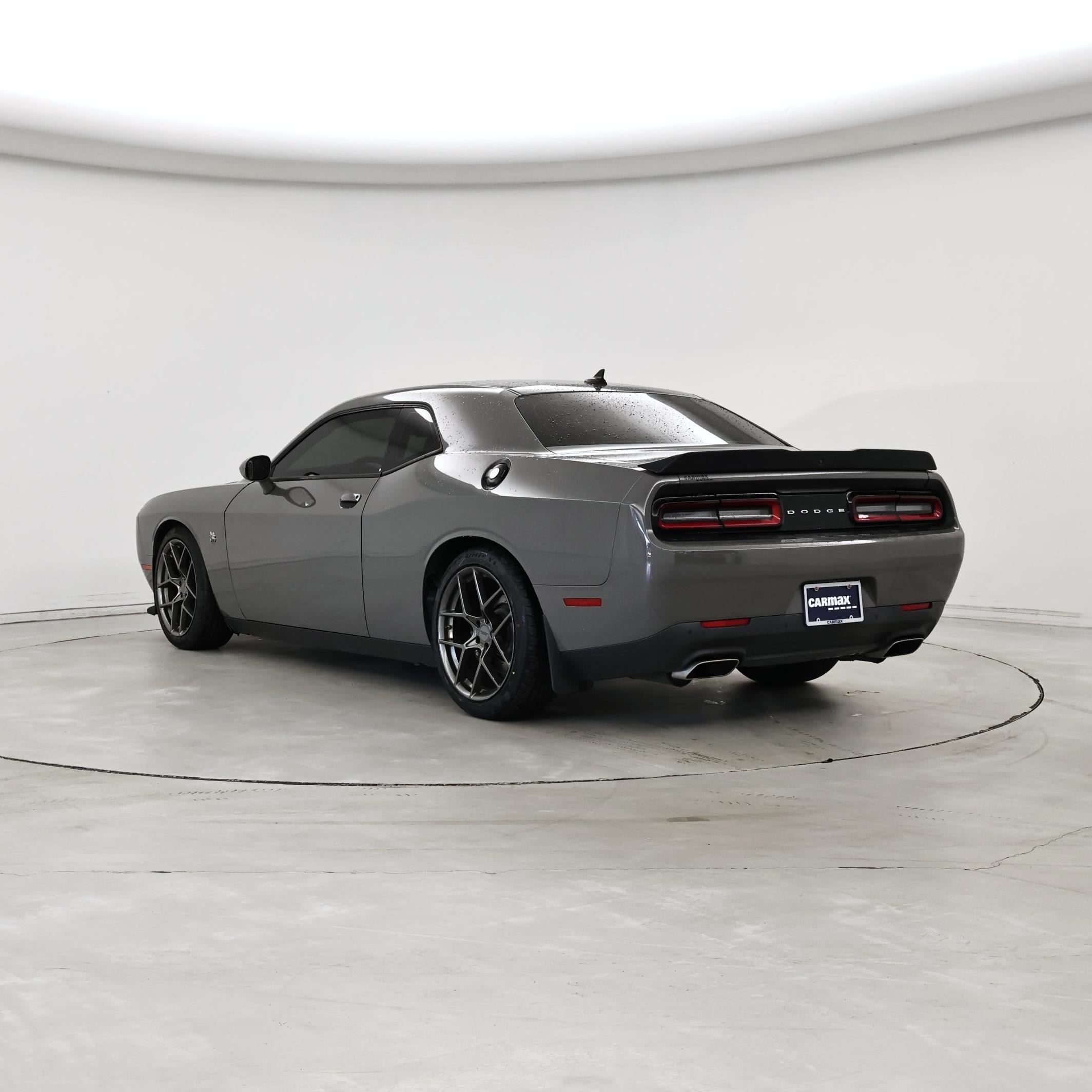 Thumbnail: 2017 Dodge Challenger - 2