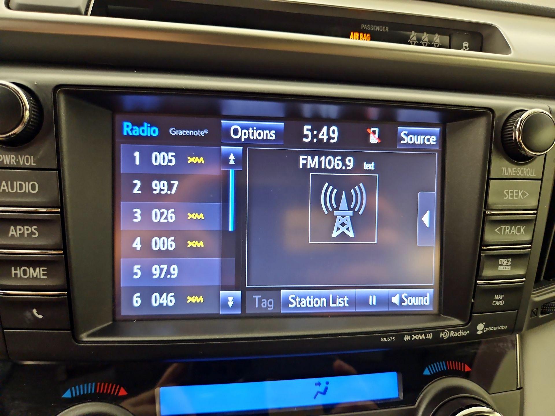Thumbnail: 2018 Toyota RAV4 - 16