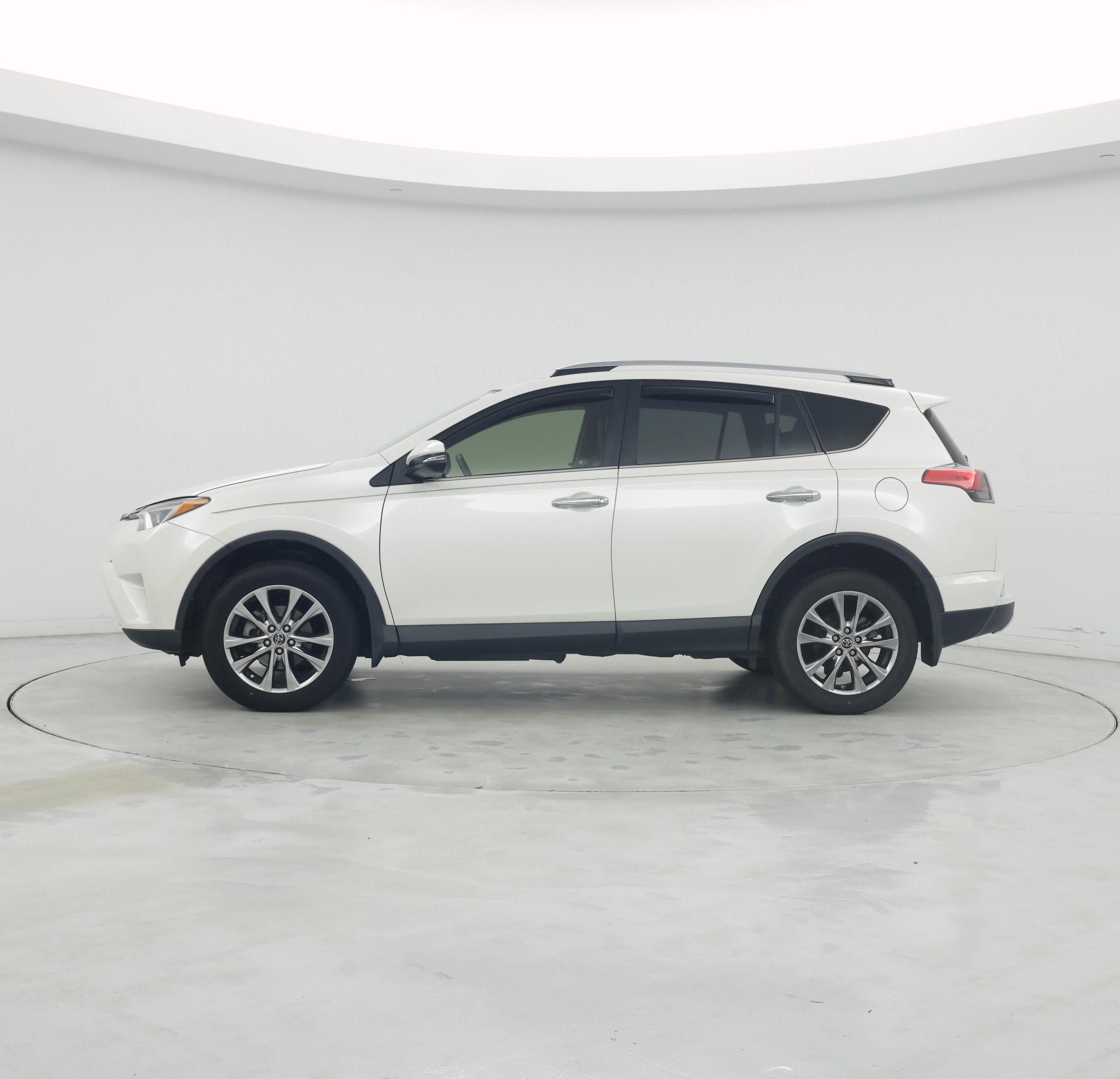 Thumbnail: 2018 Toyota RAV4 - 3