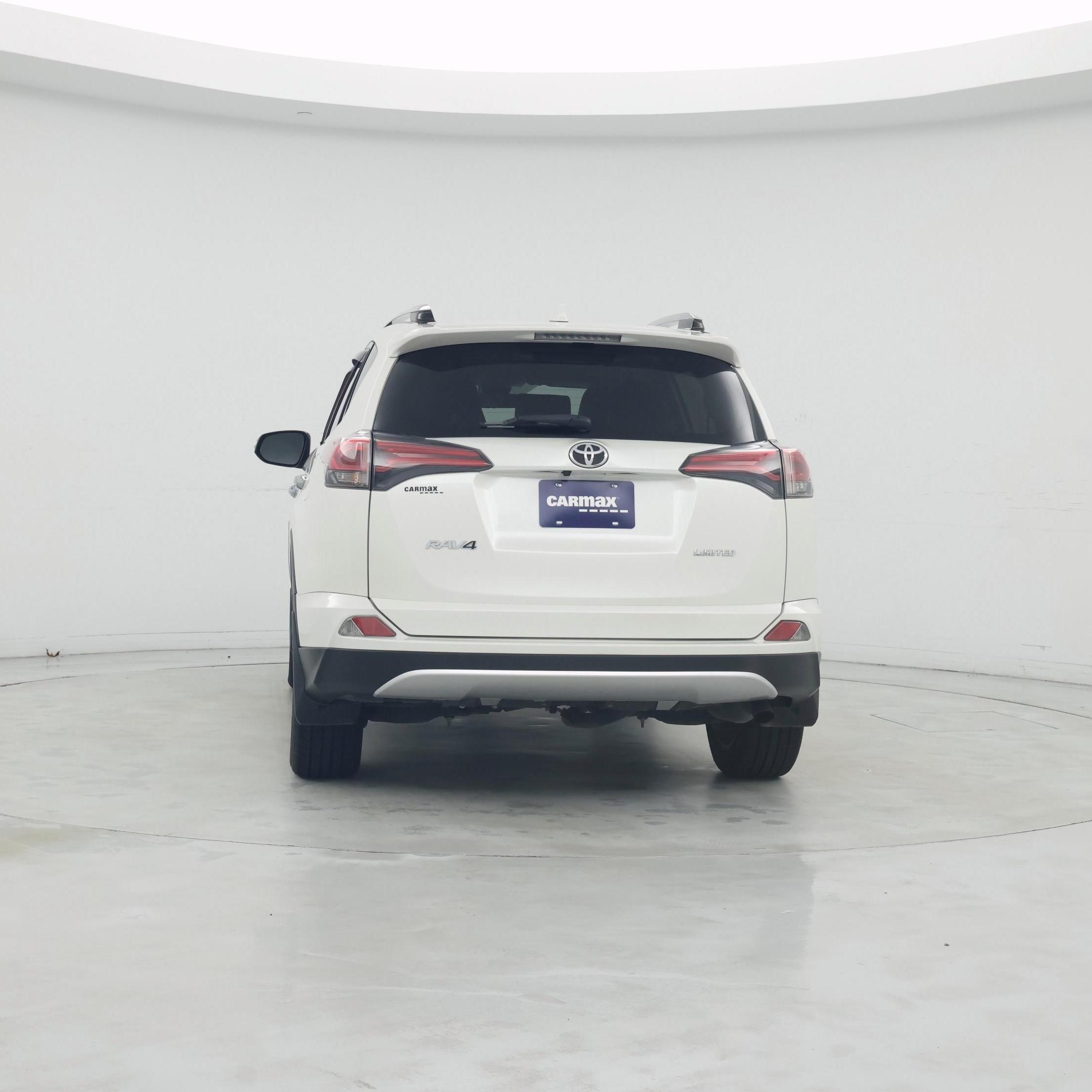 Thumbnail: 2018 Toyota RAV4 - 6