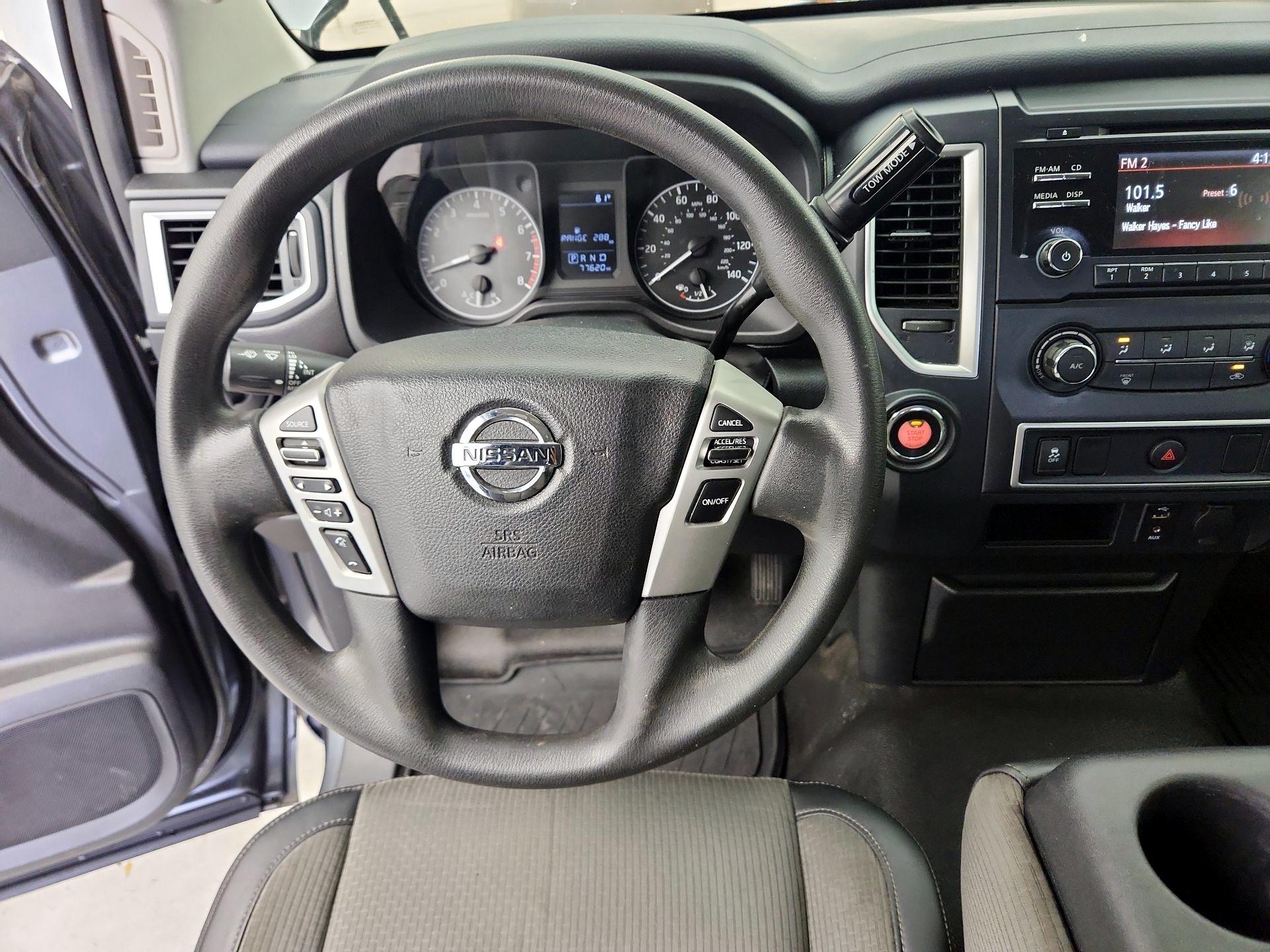 Thumbnail: 2017 Nissan Titan - 10