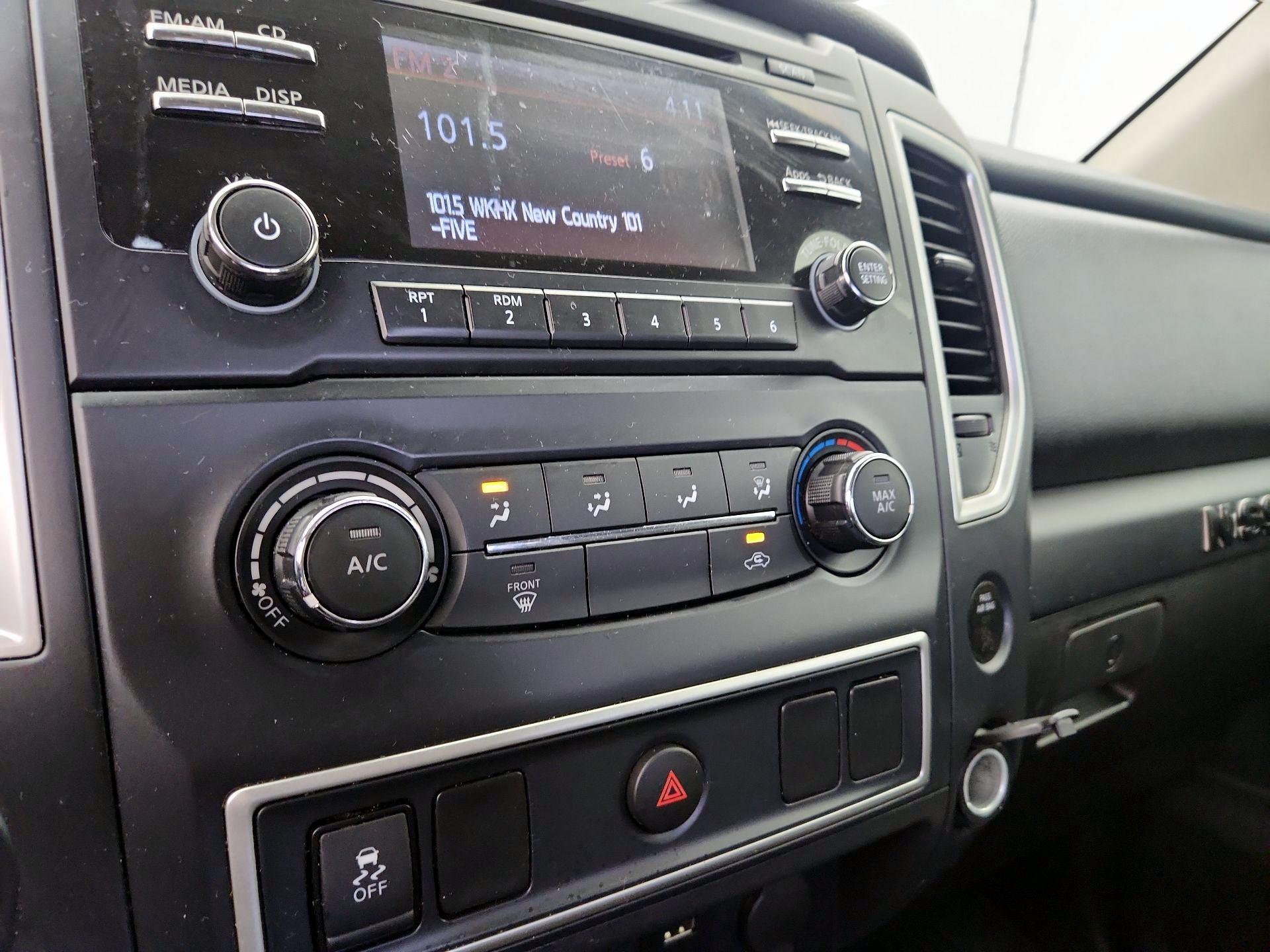 Thumbnail: 2017 Nissan Titan - 15