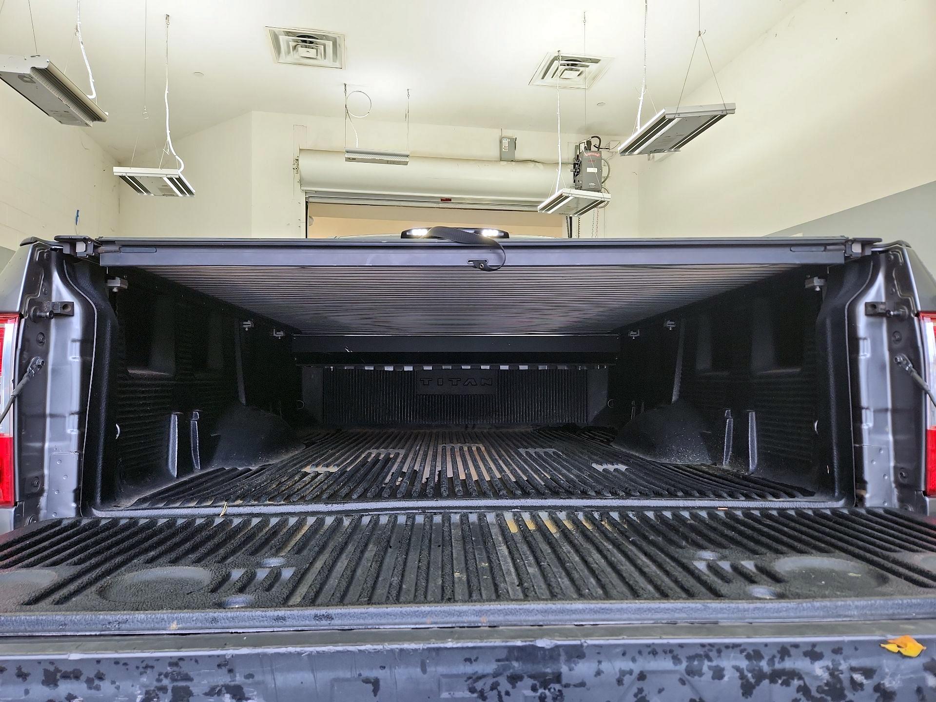 Thumbnail: 2017 Nissan Titan - 19