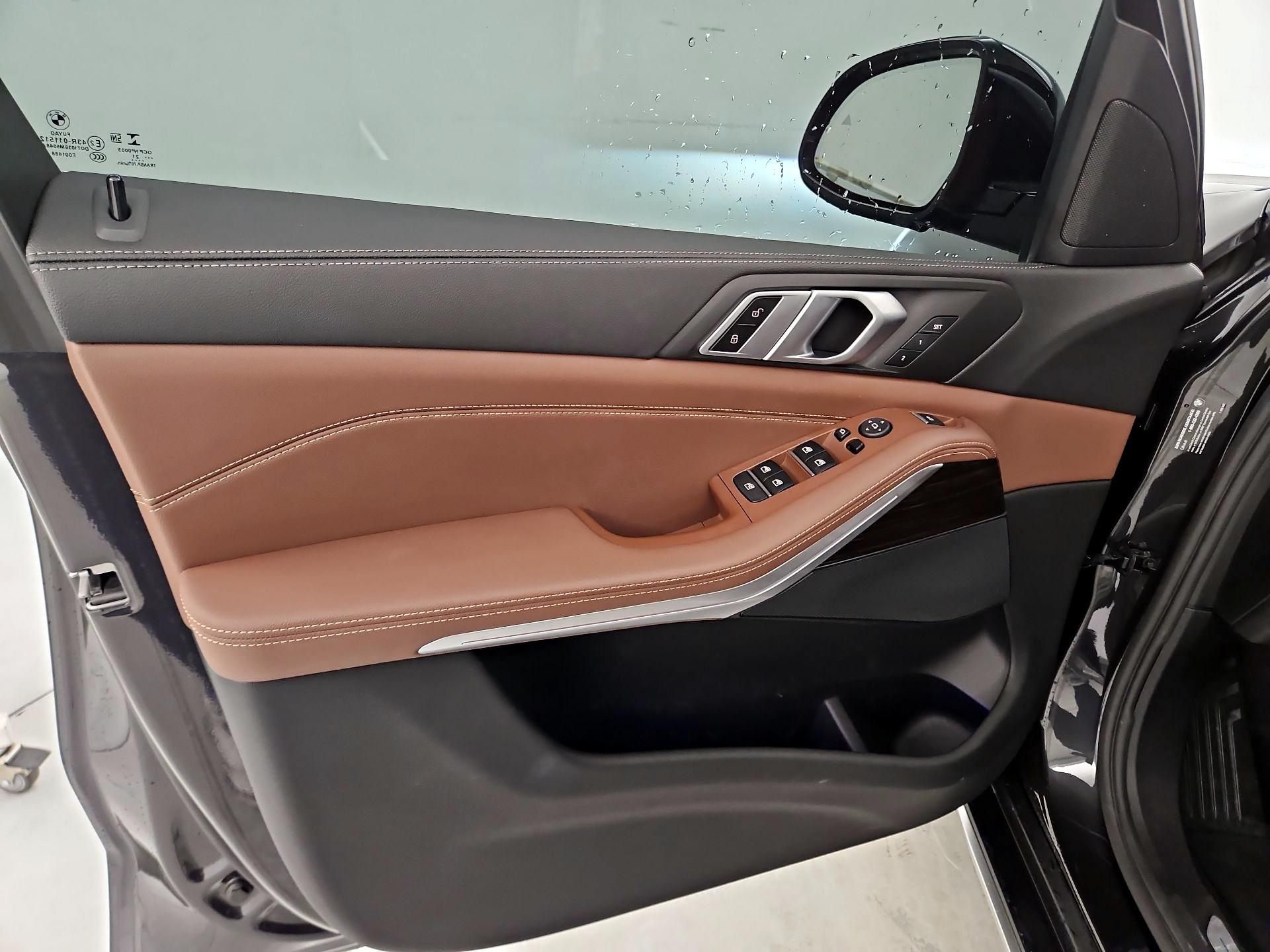 Thumbnail: 2021 BMW X5 - 12