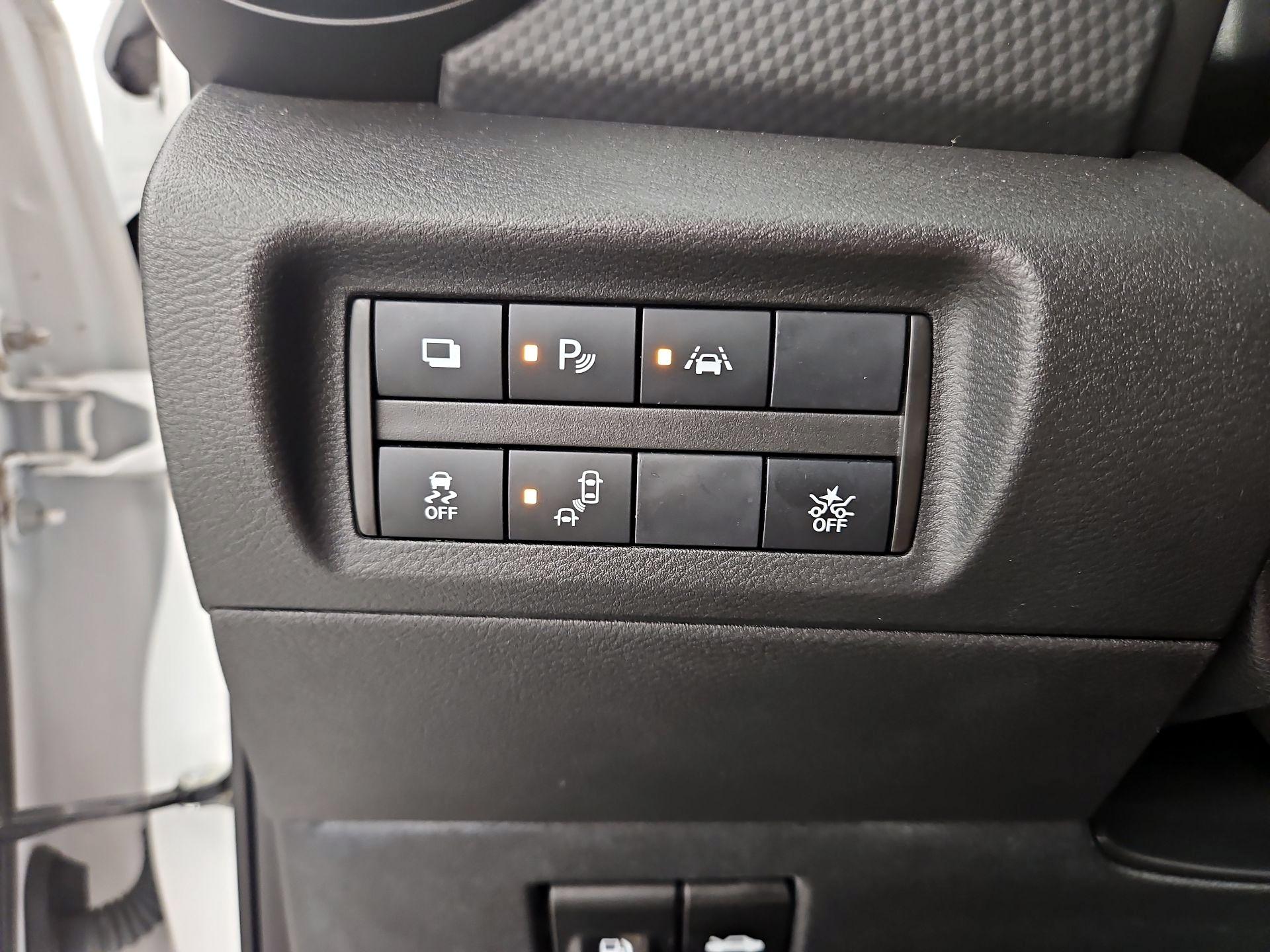 Thumbnail: 2021 Nissan Kicks - 13