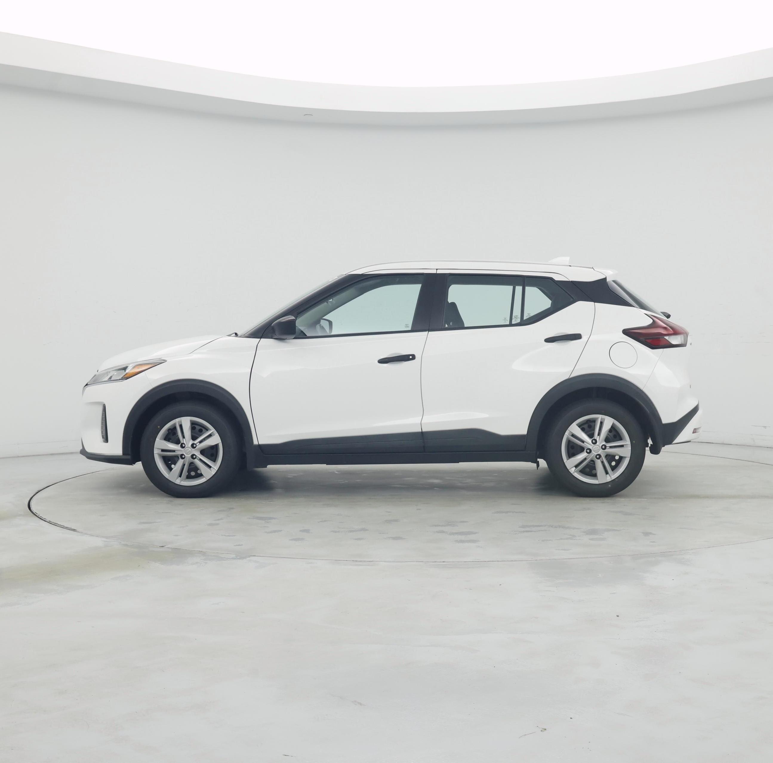 Thumbnail: 2021 Nissan Kicks - 3