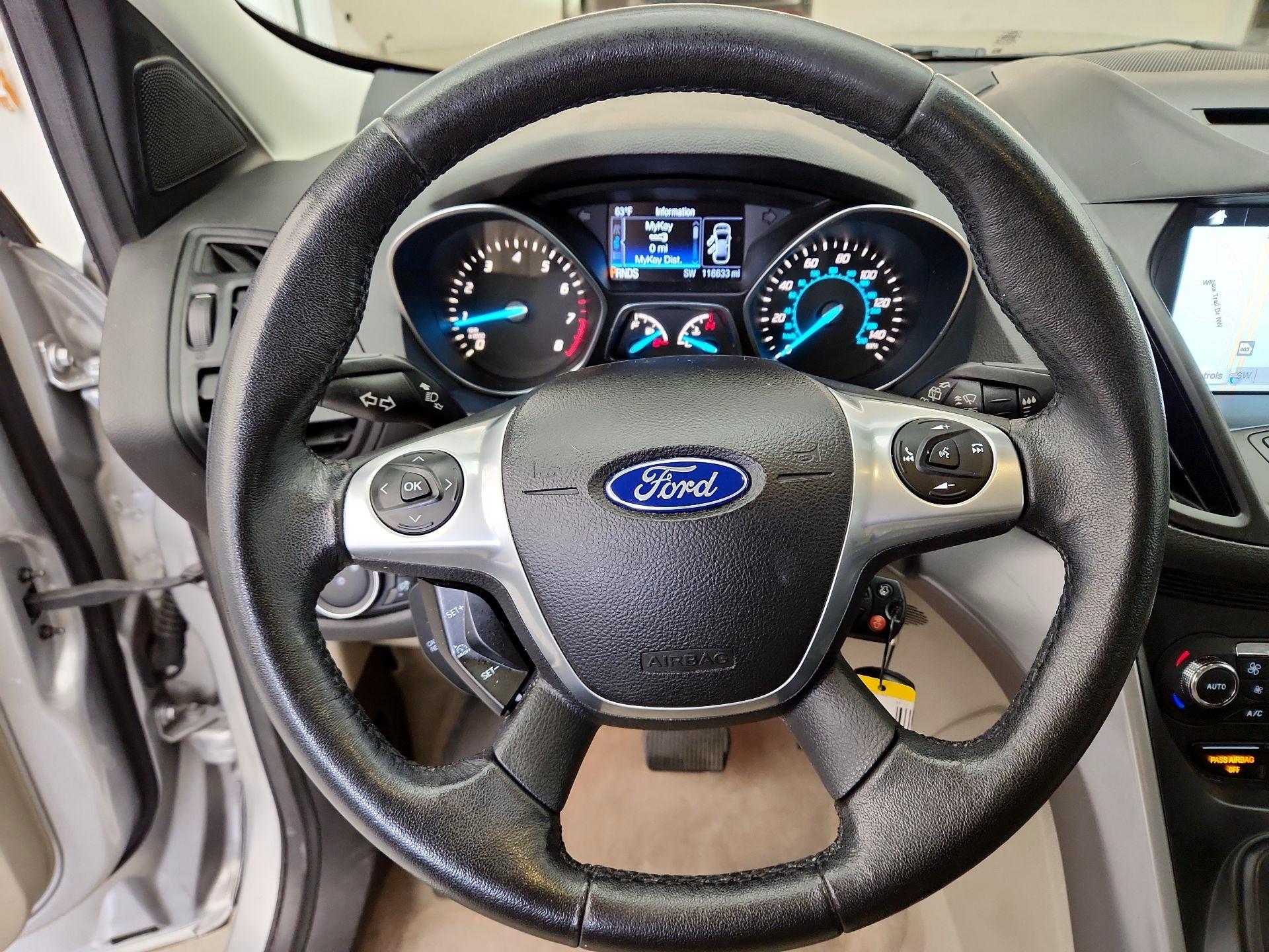 Thumbnail: 2016 Ford Escape - 10