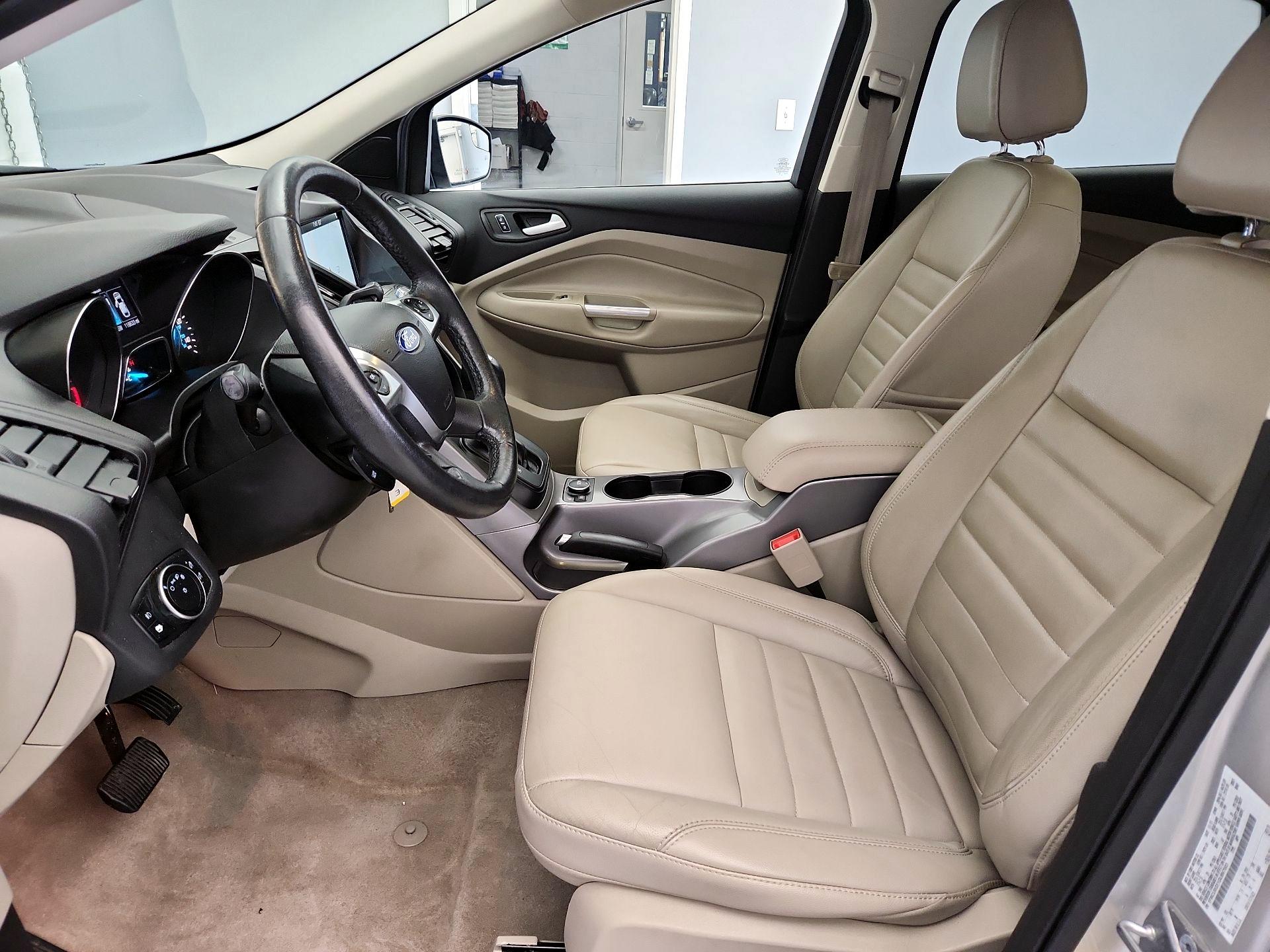 Thumbnail: 2016 Ford Escape - 11