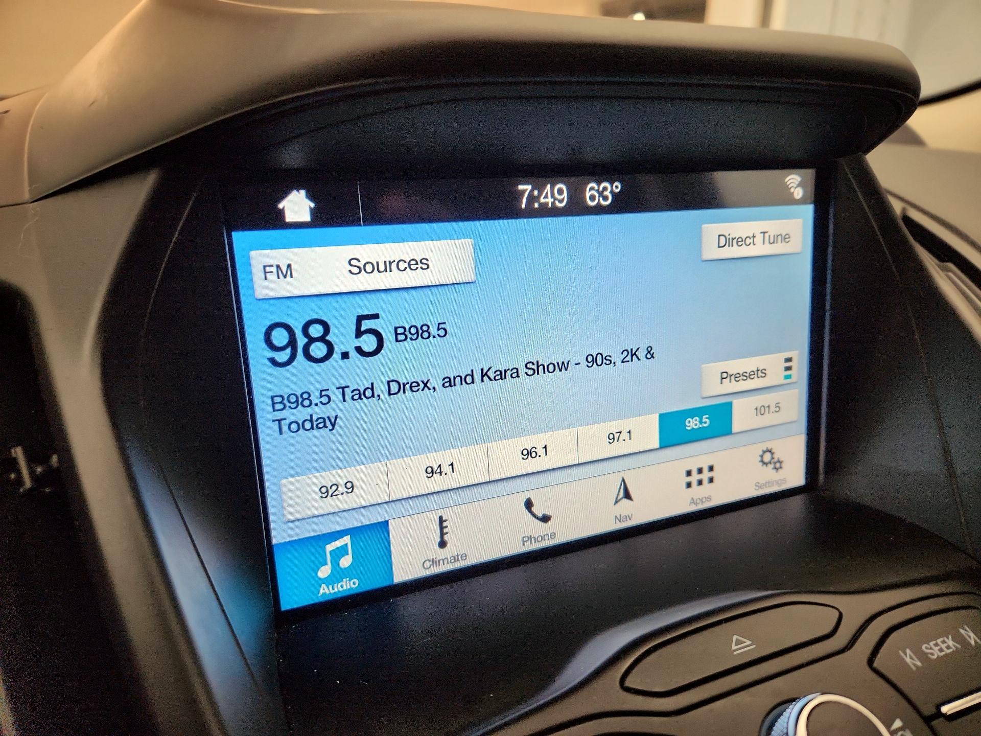 Thumbnail: 2016 Ford Escape - 16