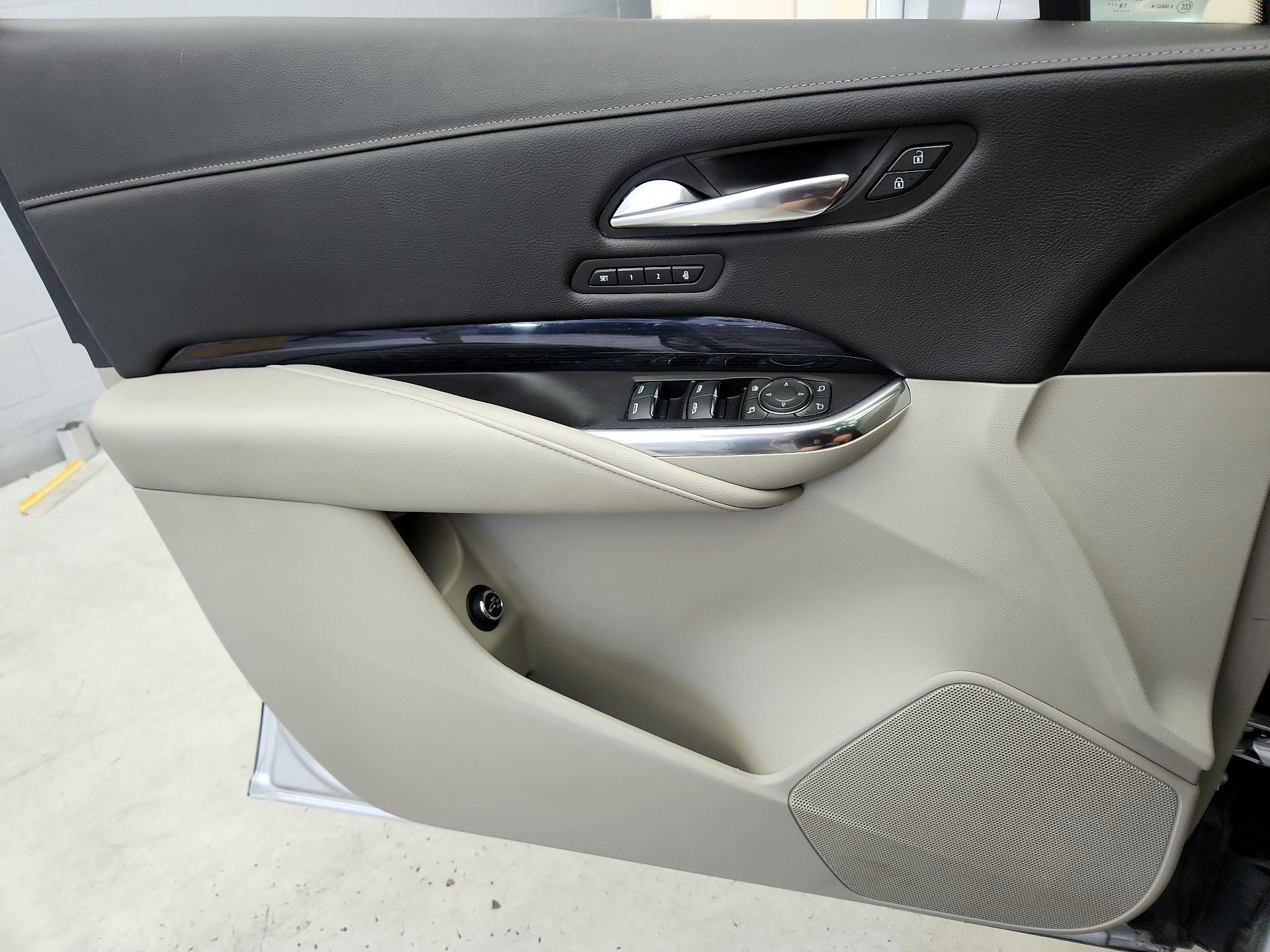 Thumbnail: 2019 Cadillac XT4 - 12