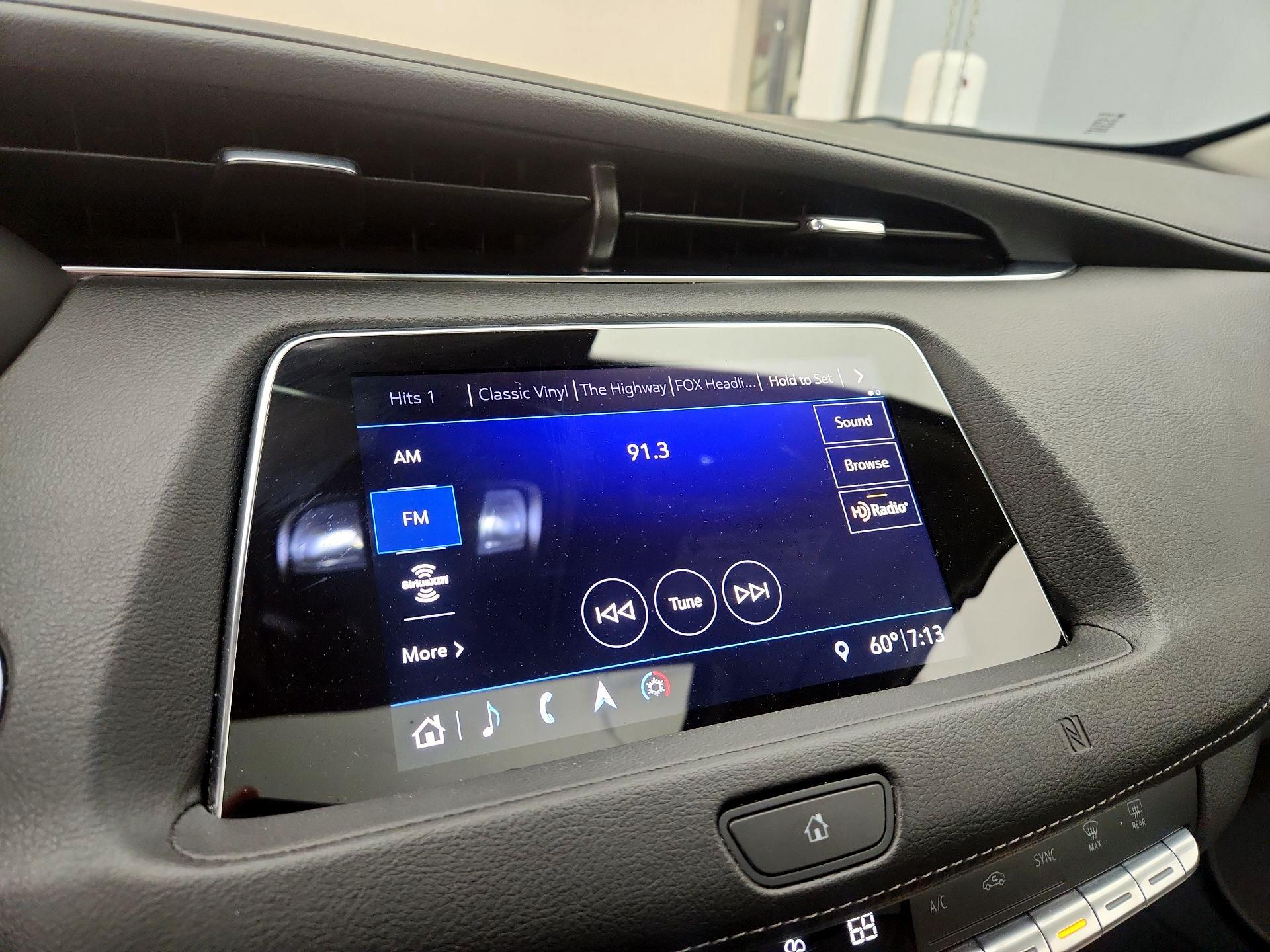 Thumbnail: 2019 Cadillac XT4 - 16