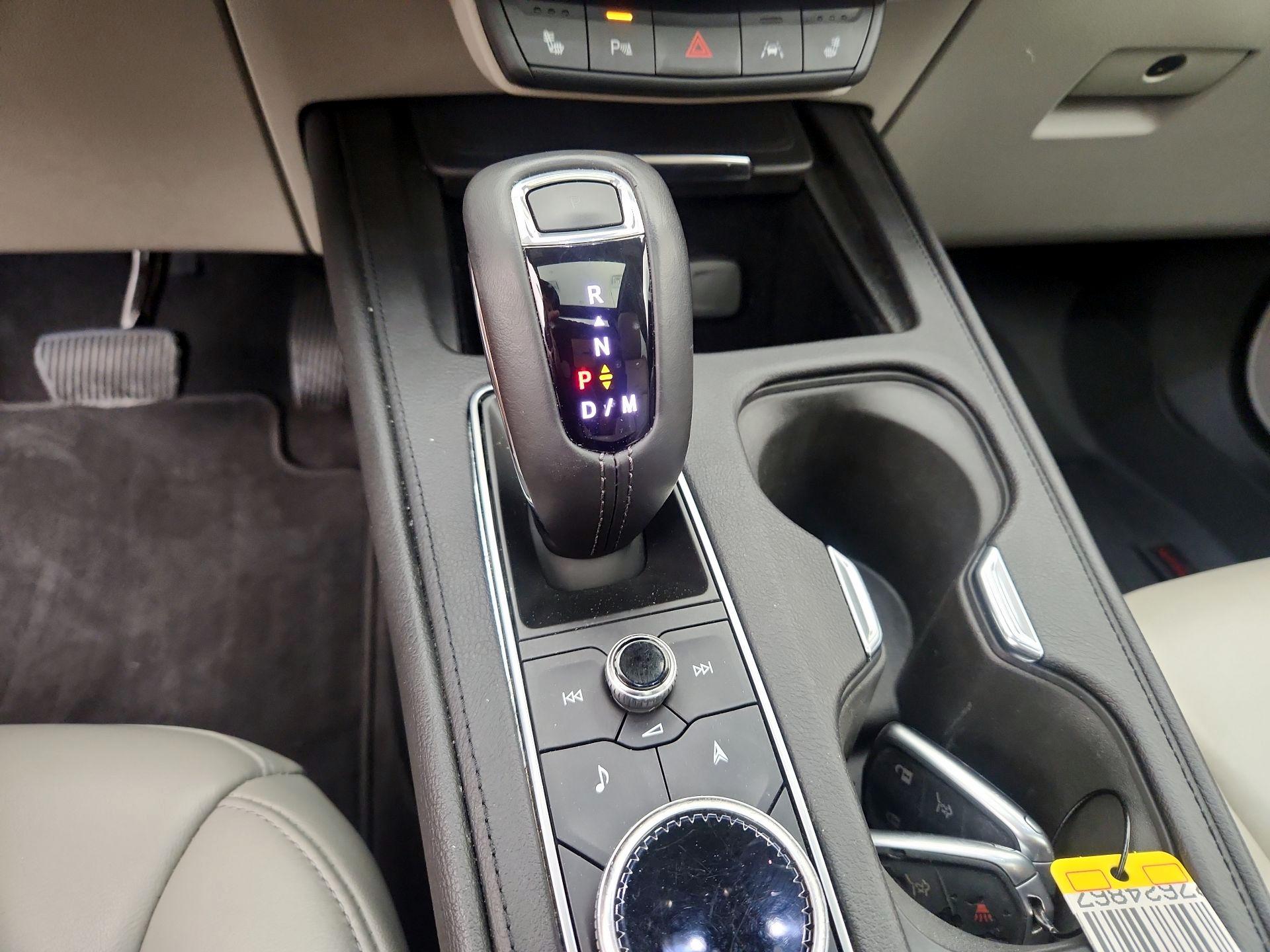 Thumbnail: 2019 Cadillac XT4 - 18