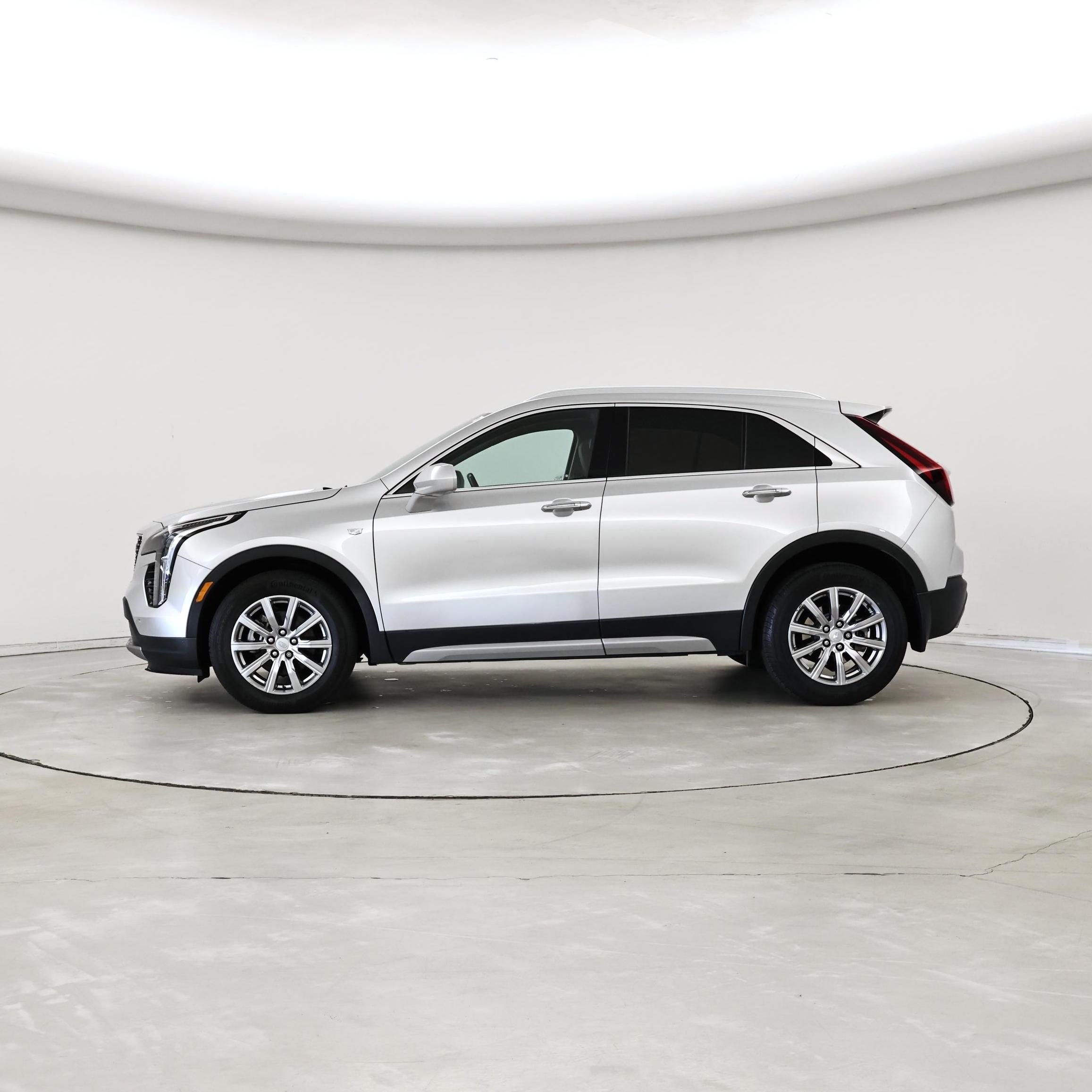 Thumbnail: 2019 Cadillac XT4 - 3