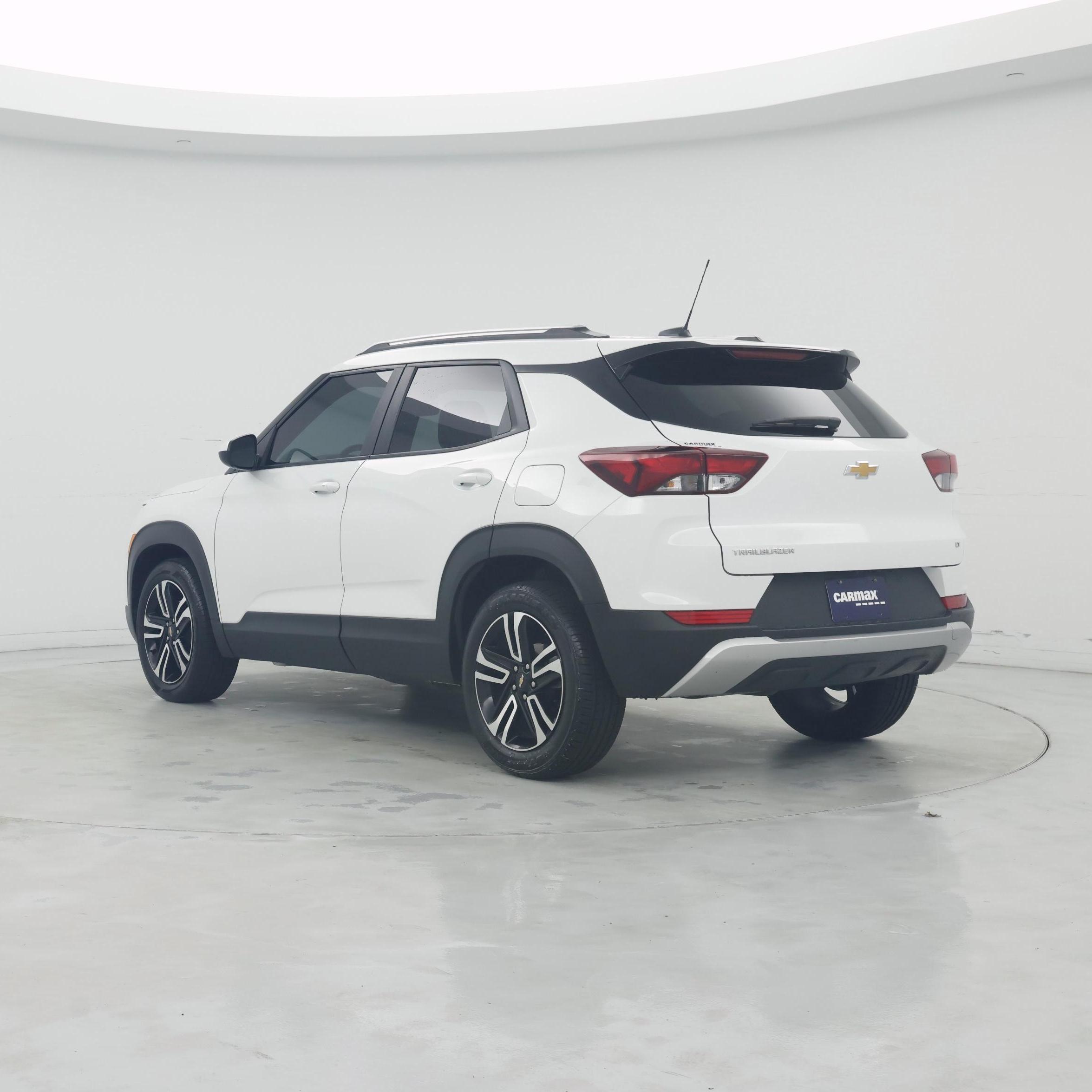 Thumbnail: 2023 Chevrolet TrailBlazer - 2