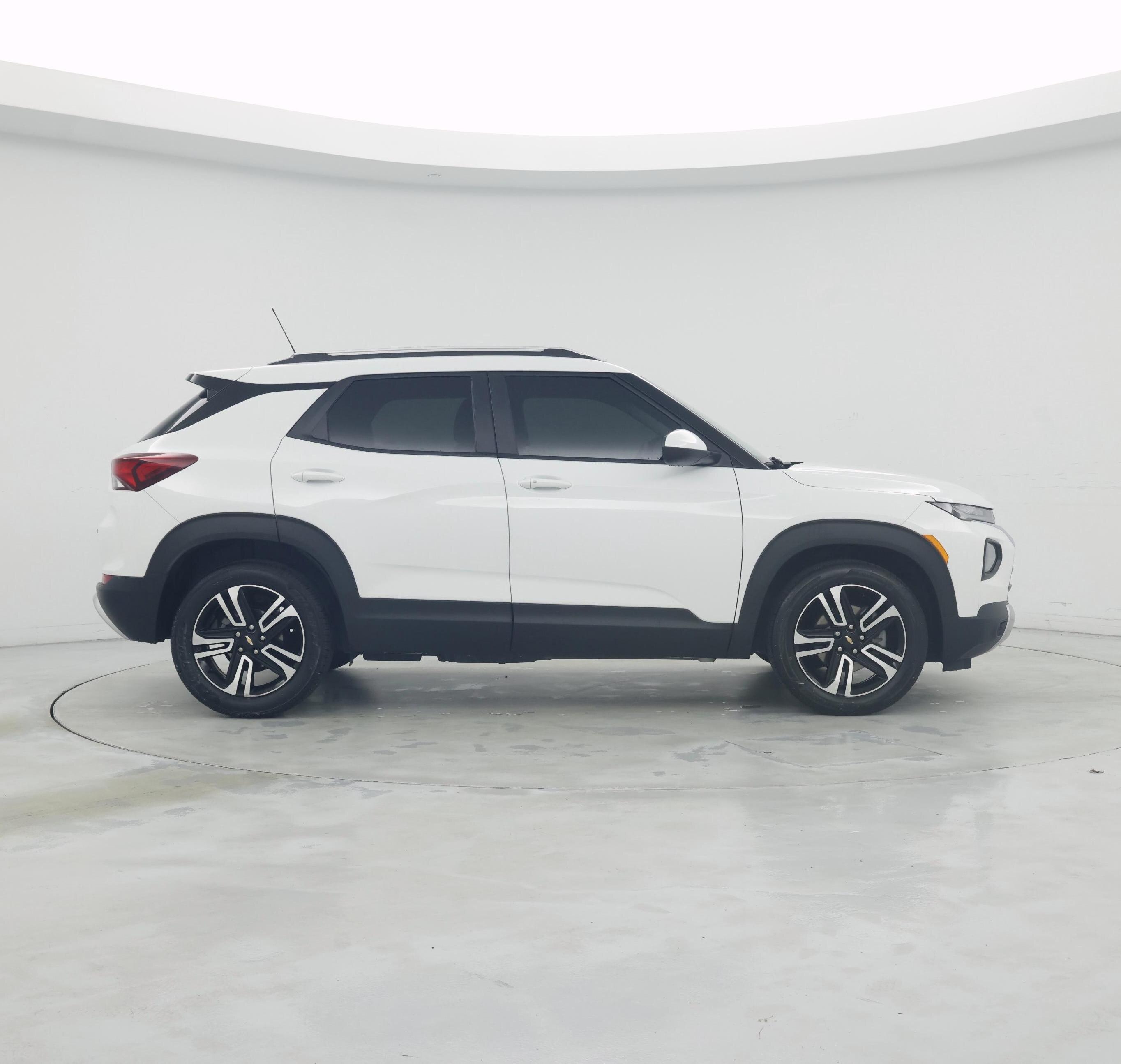 Thumbnail: 2023 Chevrolet TrailBlazer - 7