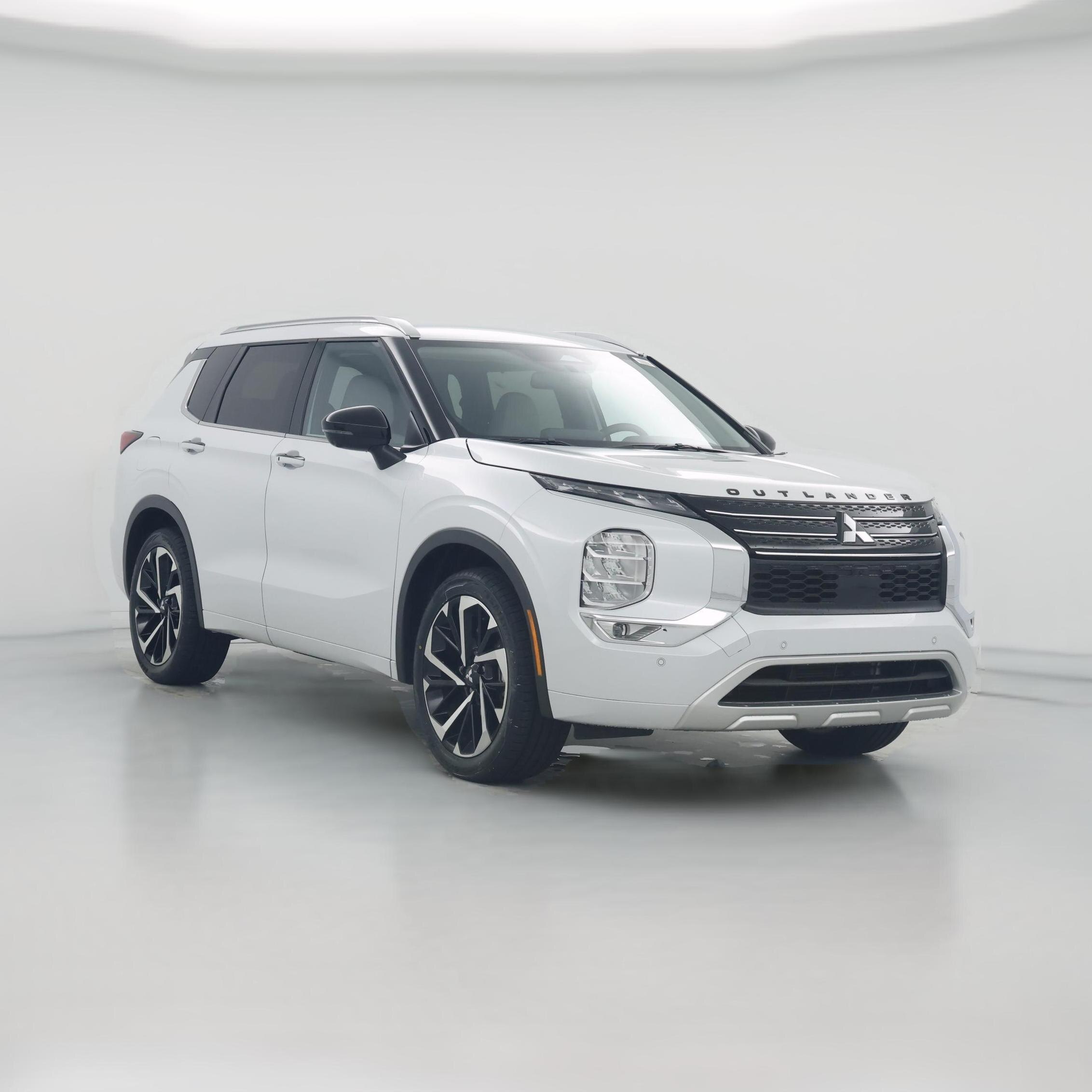 Thumbnail: 2024 Mitsubishi Outlander - 1