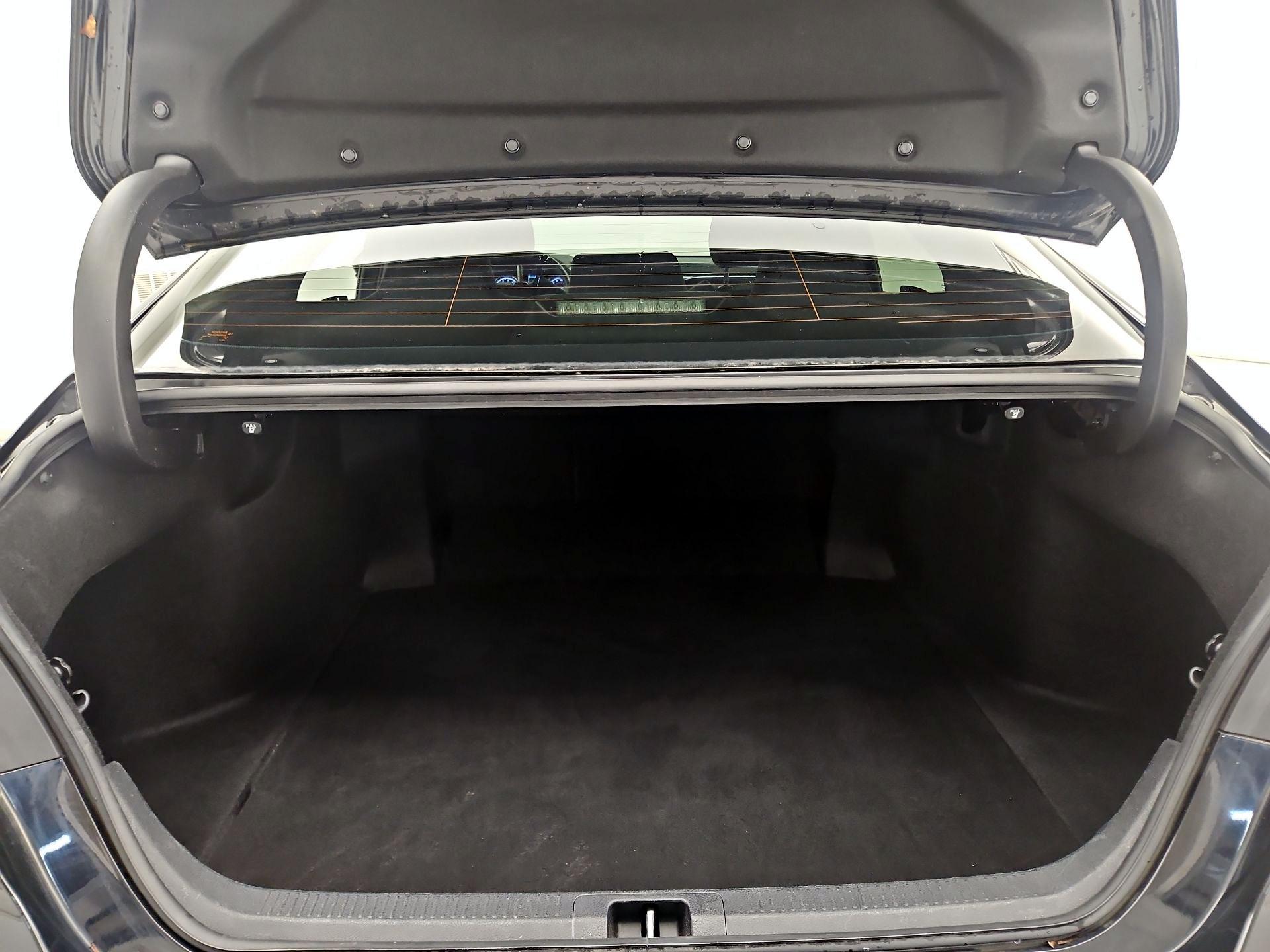 Thumbnail: 2022 Toyota Camry - 20