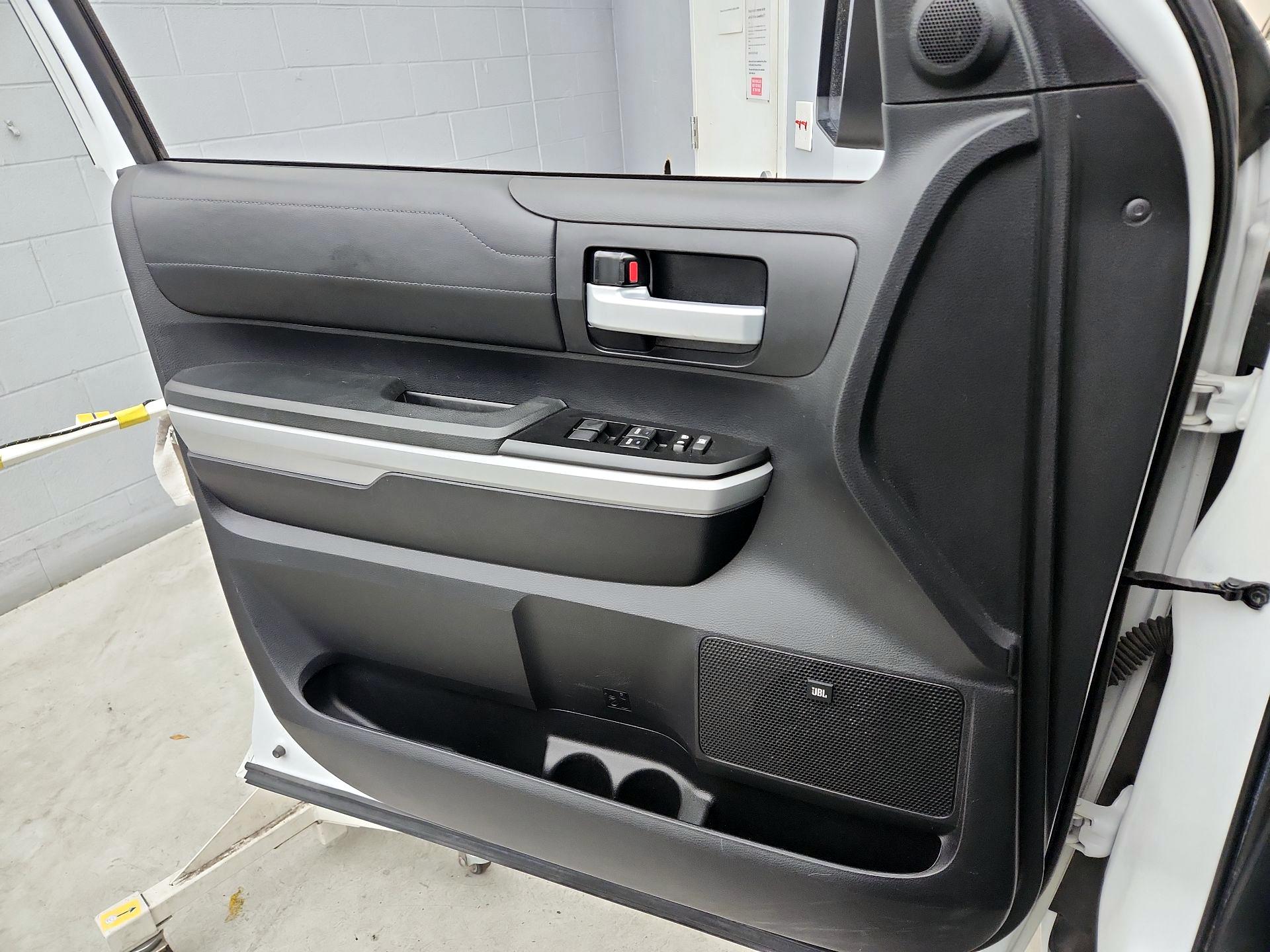 Thumbnail: 2020 Toyota Tundra - 12