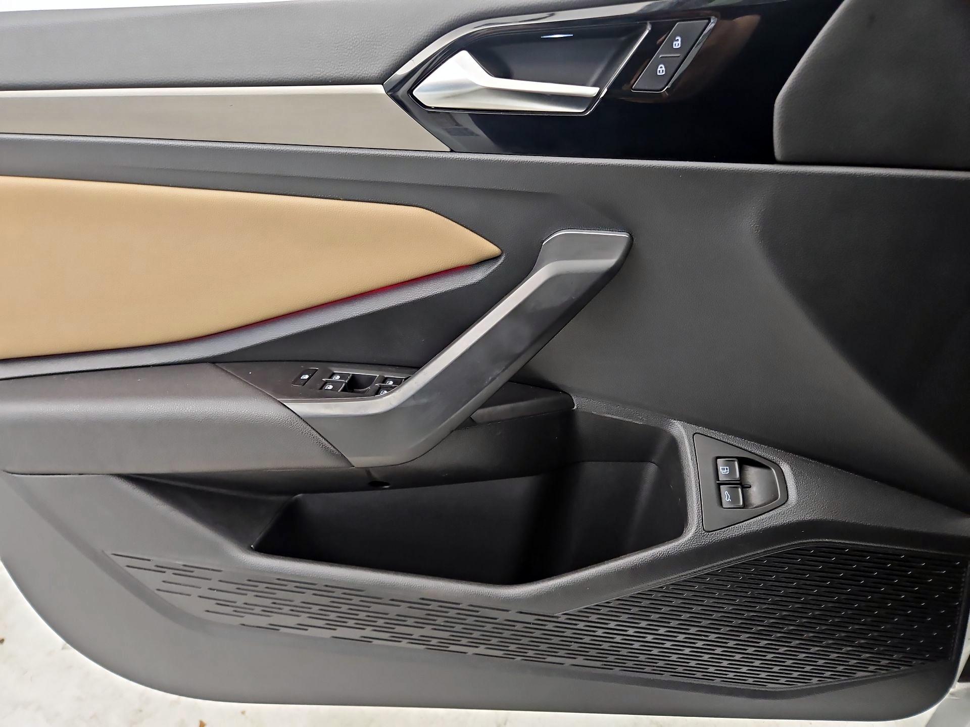 Thumbnail: 2021 Volkswagen Jetta - 12