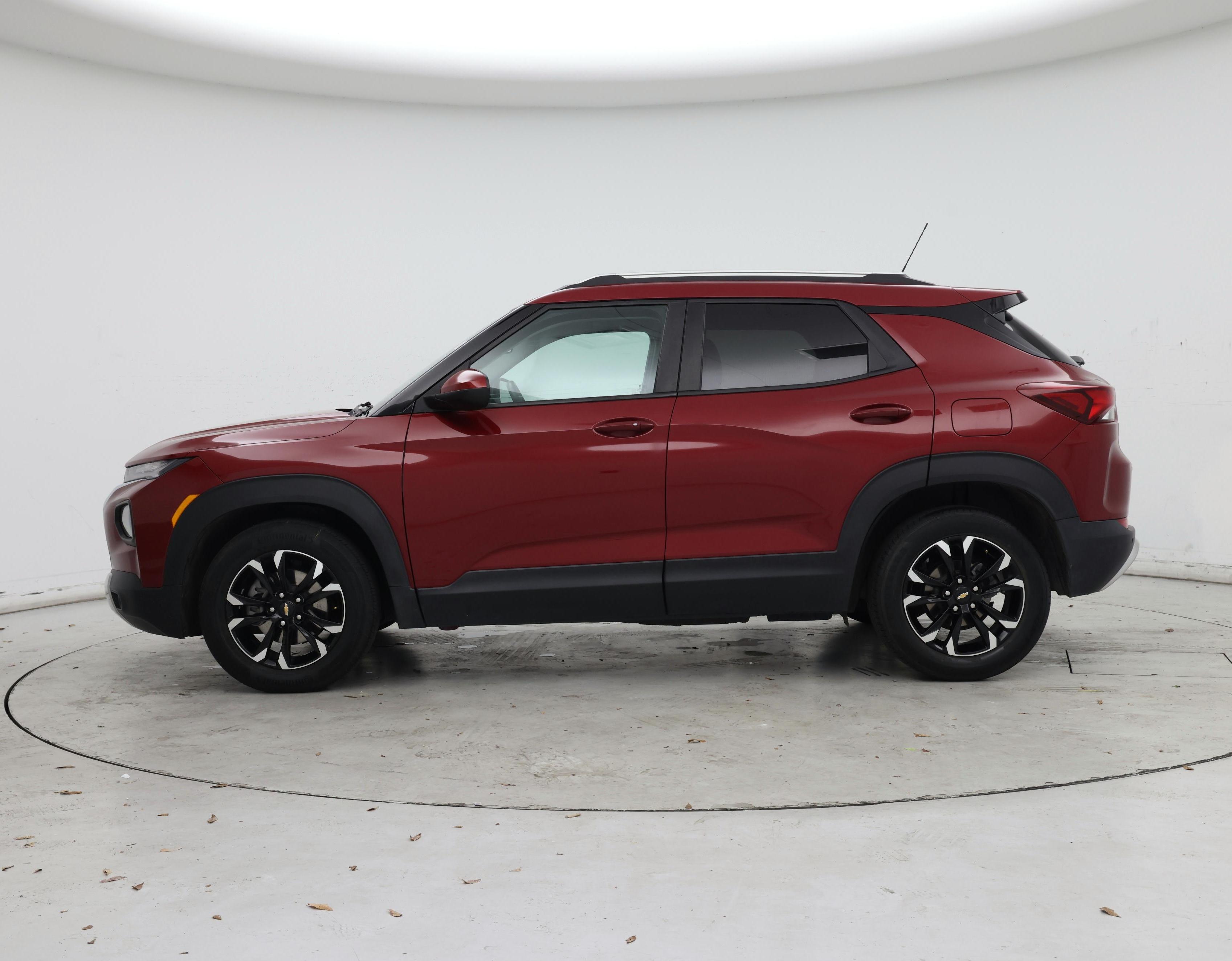 Thumbnail: 2021 Chevrolet TrailBlazer - 3